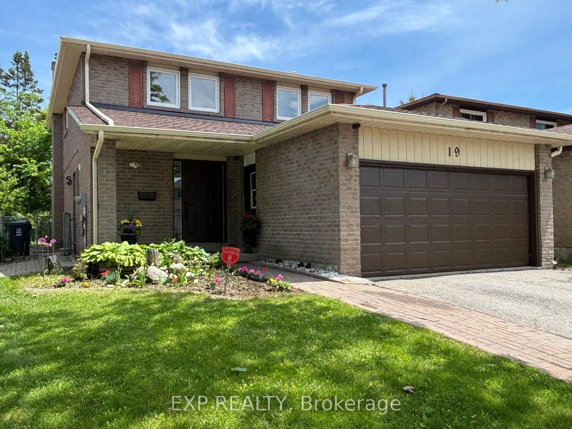 19 Kenscott Road