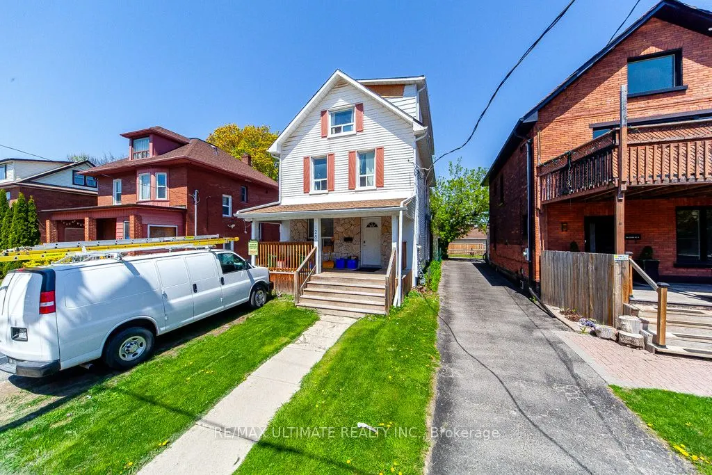 128 Elgin Street E