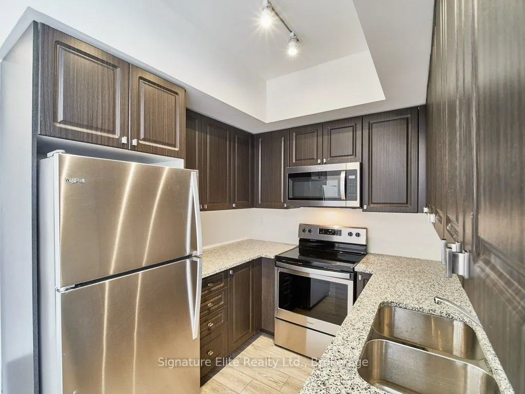 515 Kingbird Grove, #303