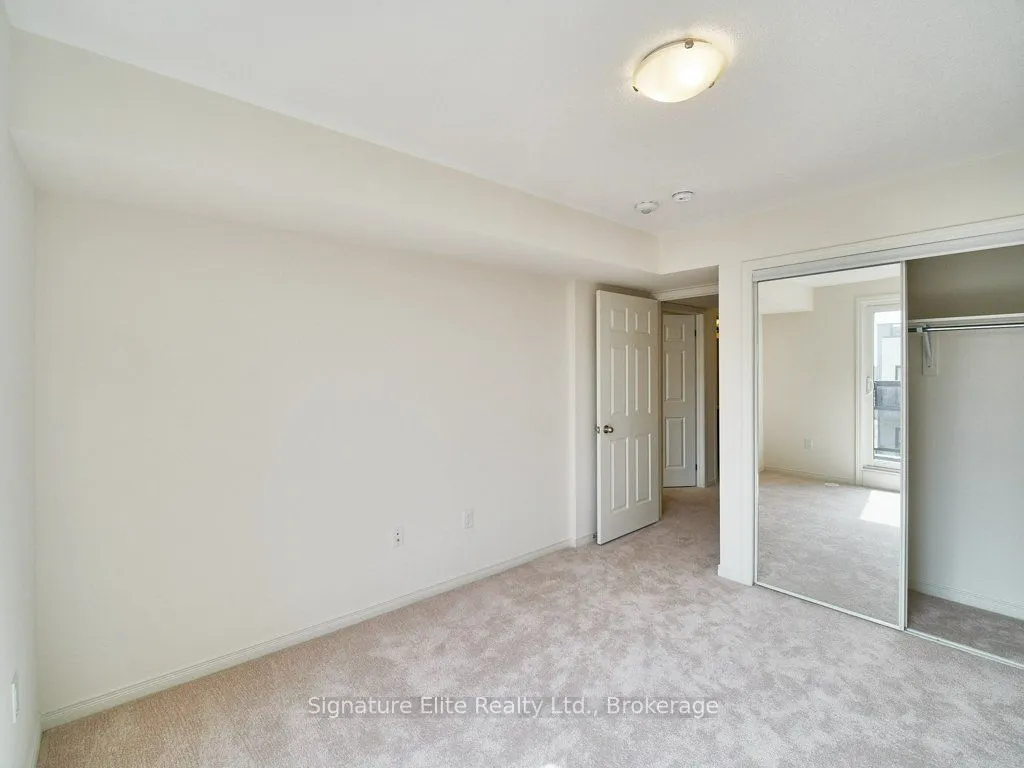 515 Kingbird Grove, #303