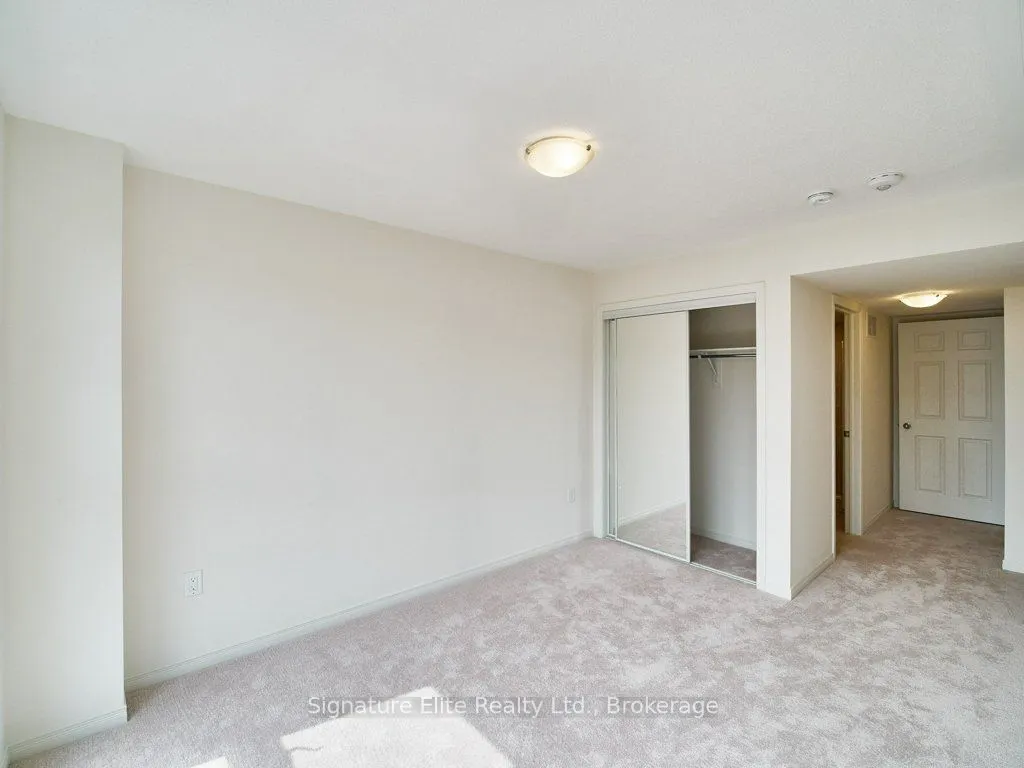 515 Kingbird Grove, #303