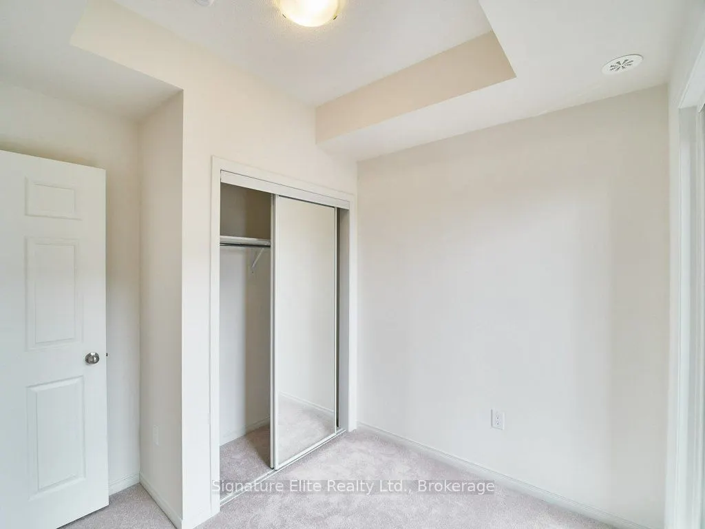 515 Kingbird Grove, #303