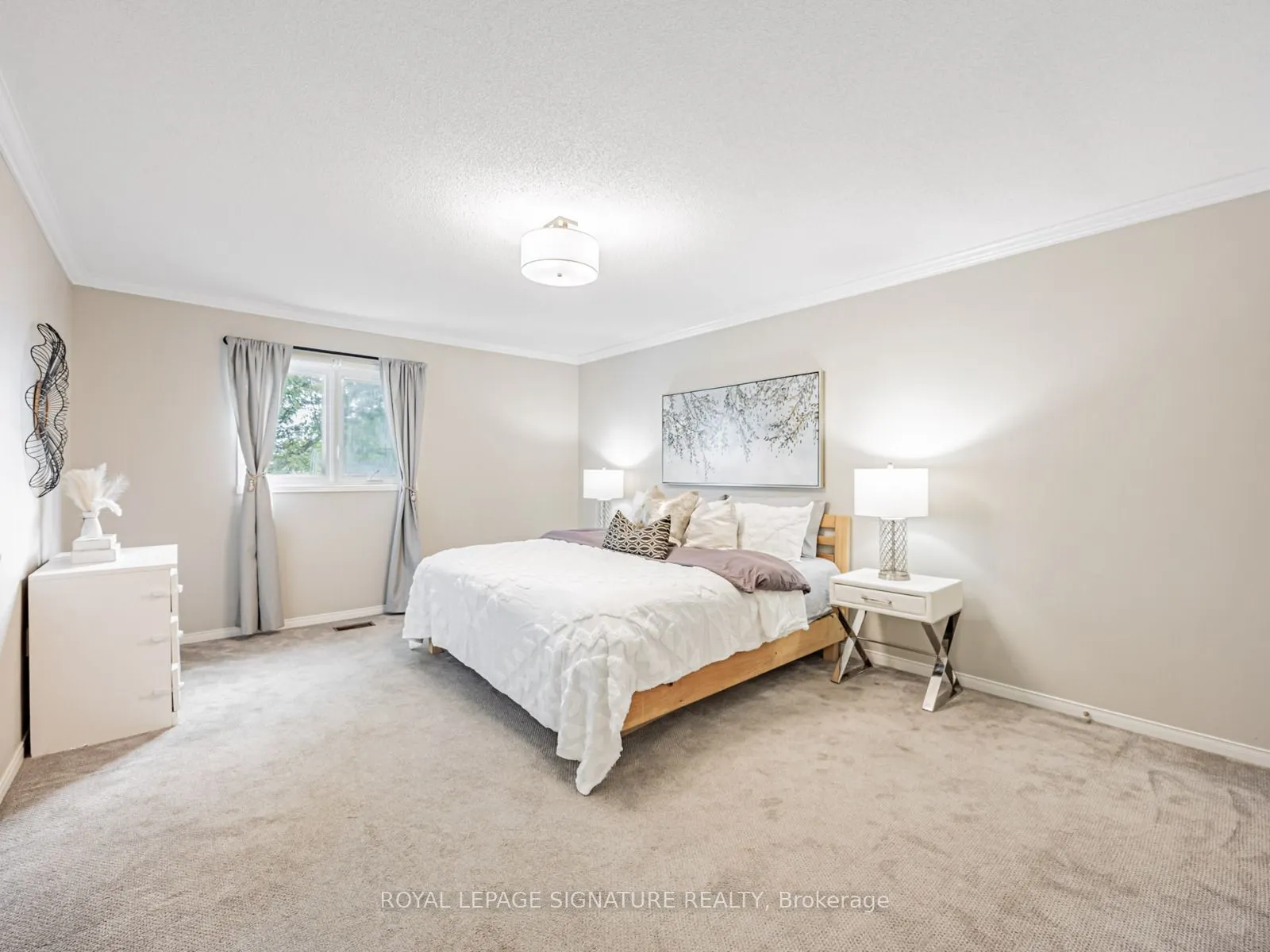 7 Knox Crescent