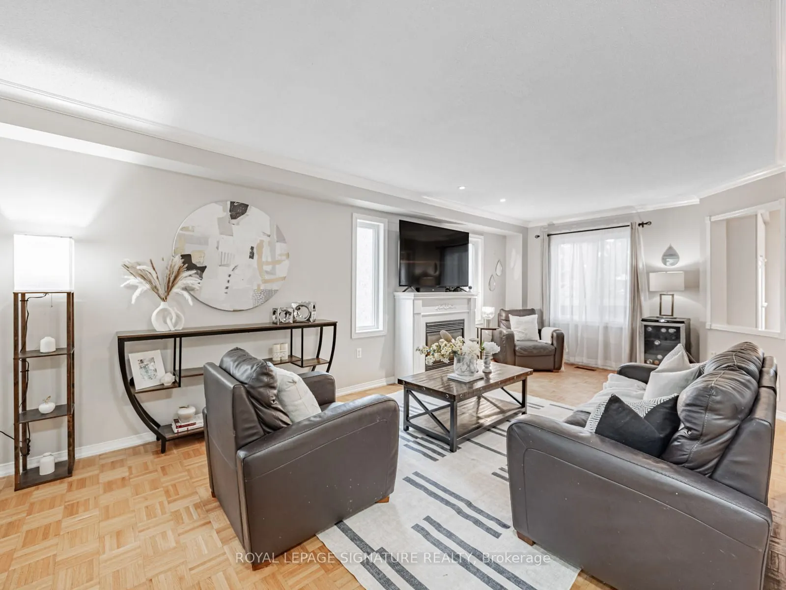 7 Knox Crescent