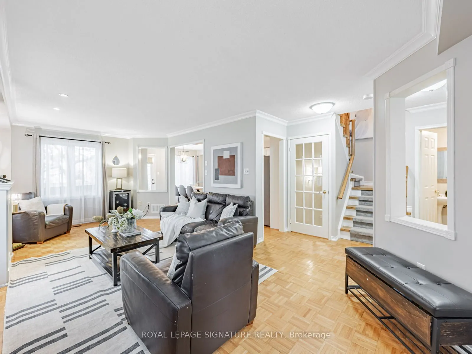 7 Knox Crescent
