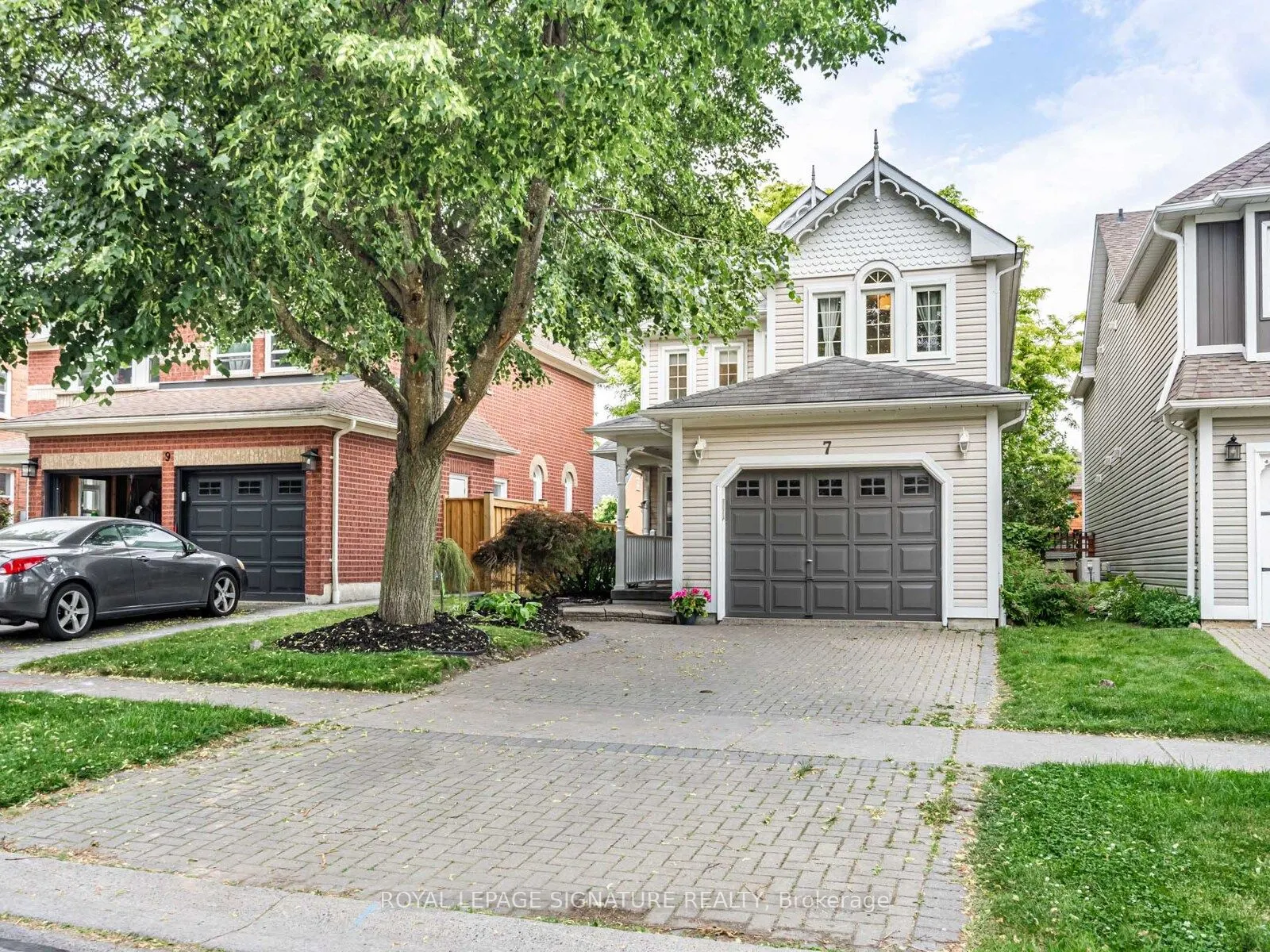 7 Knox Crescent