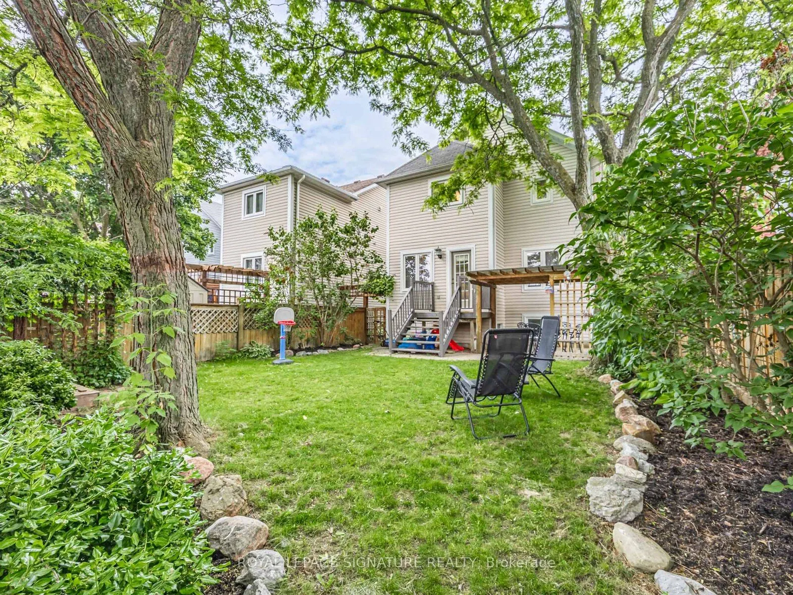 7 Knox Crescent