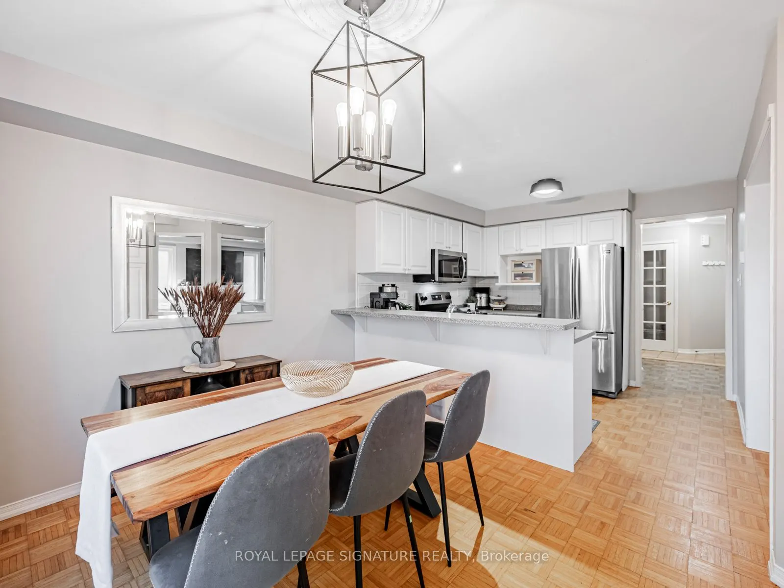 7 Knox Crescent