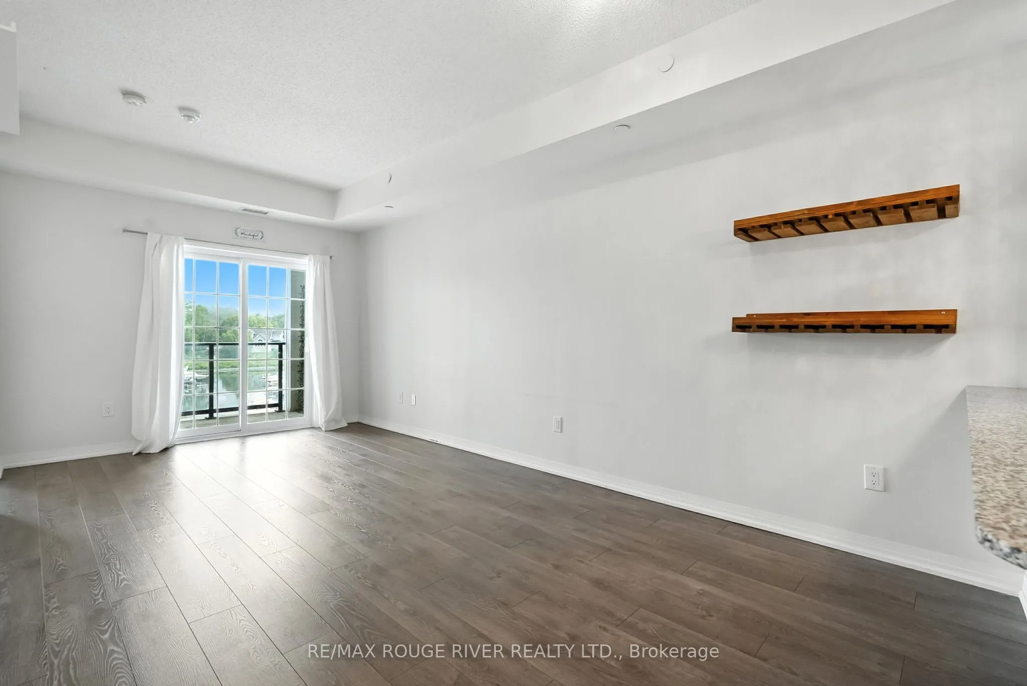 70 Shipway Avenue, #206