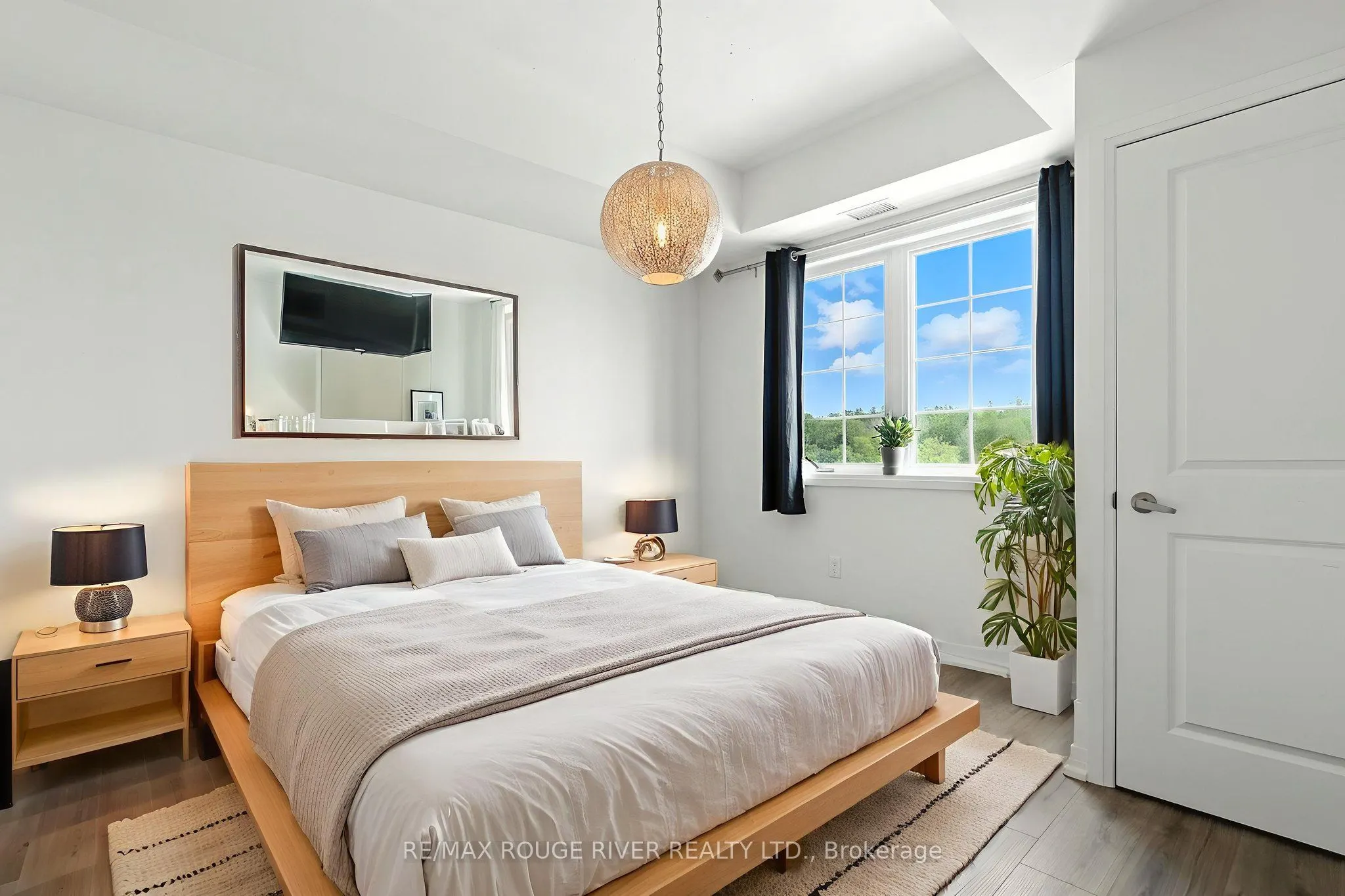 70 Shipway Avenue, #206