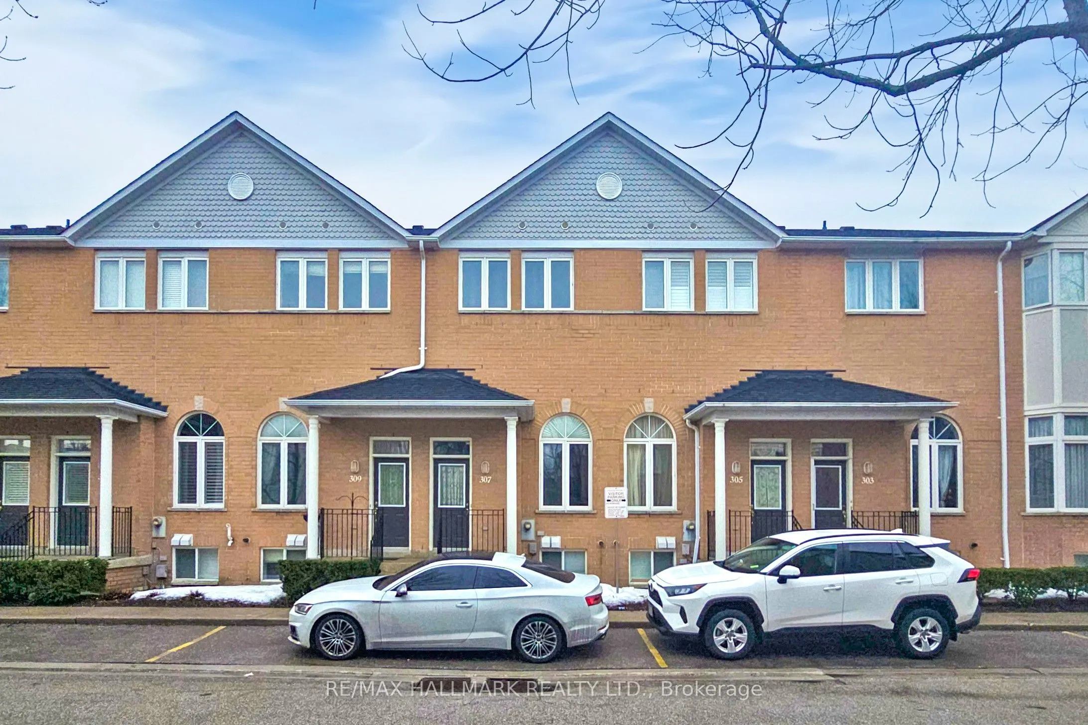 83 Mondeo Drive, #307