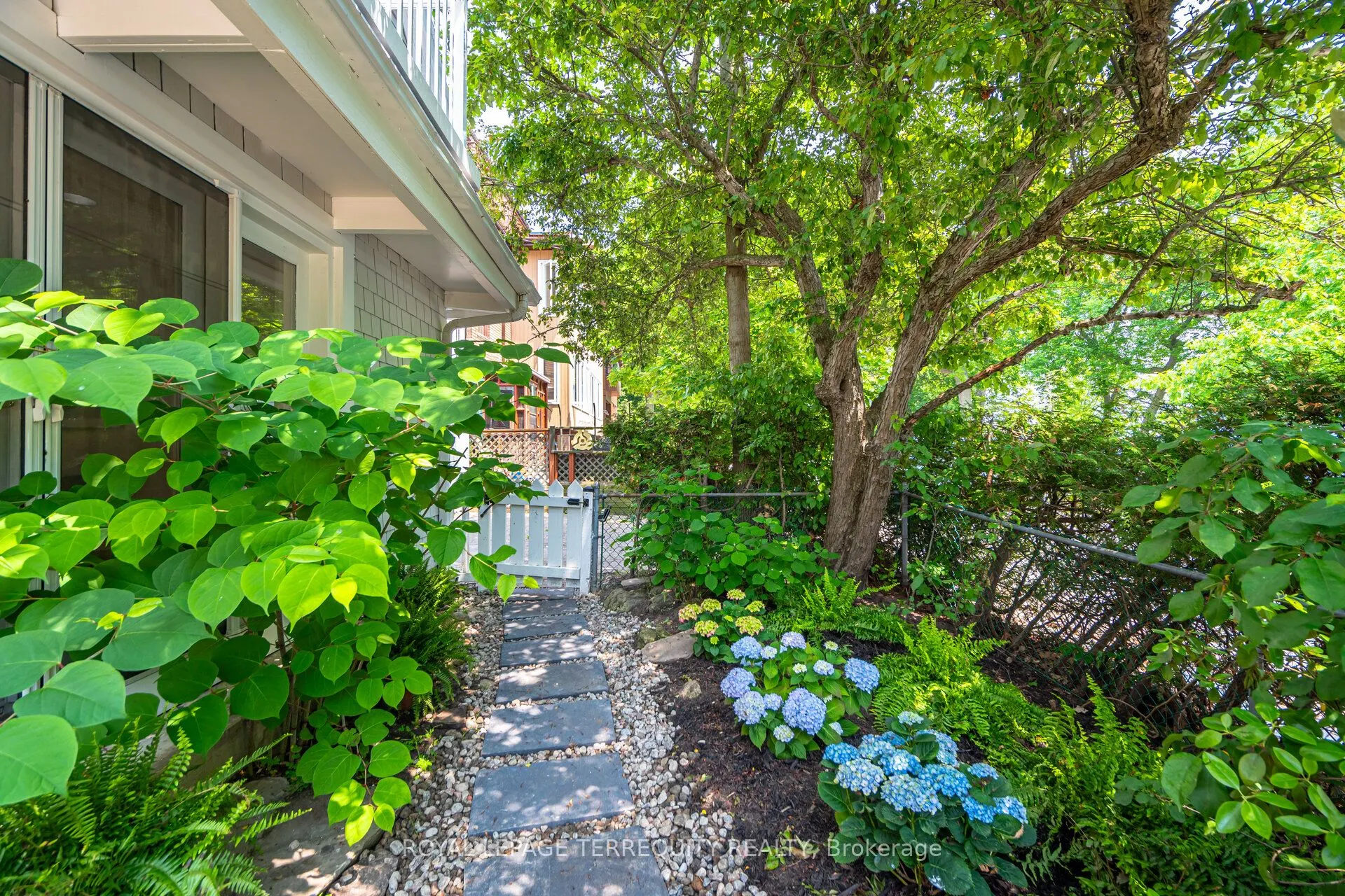 17 Maclean Avenue