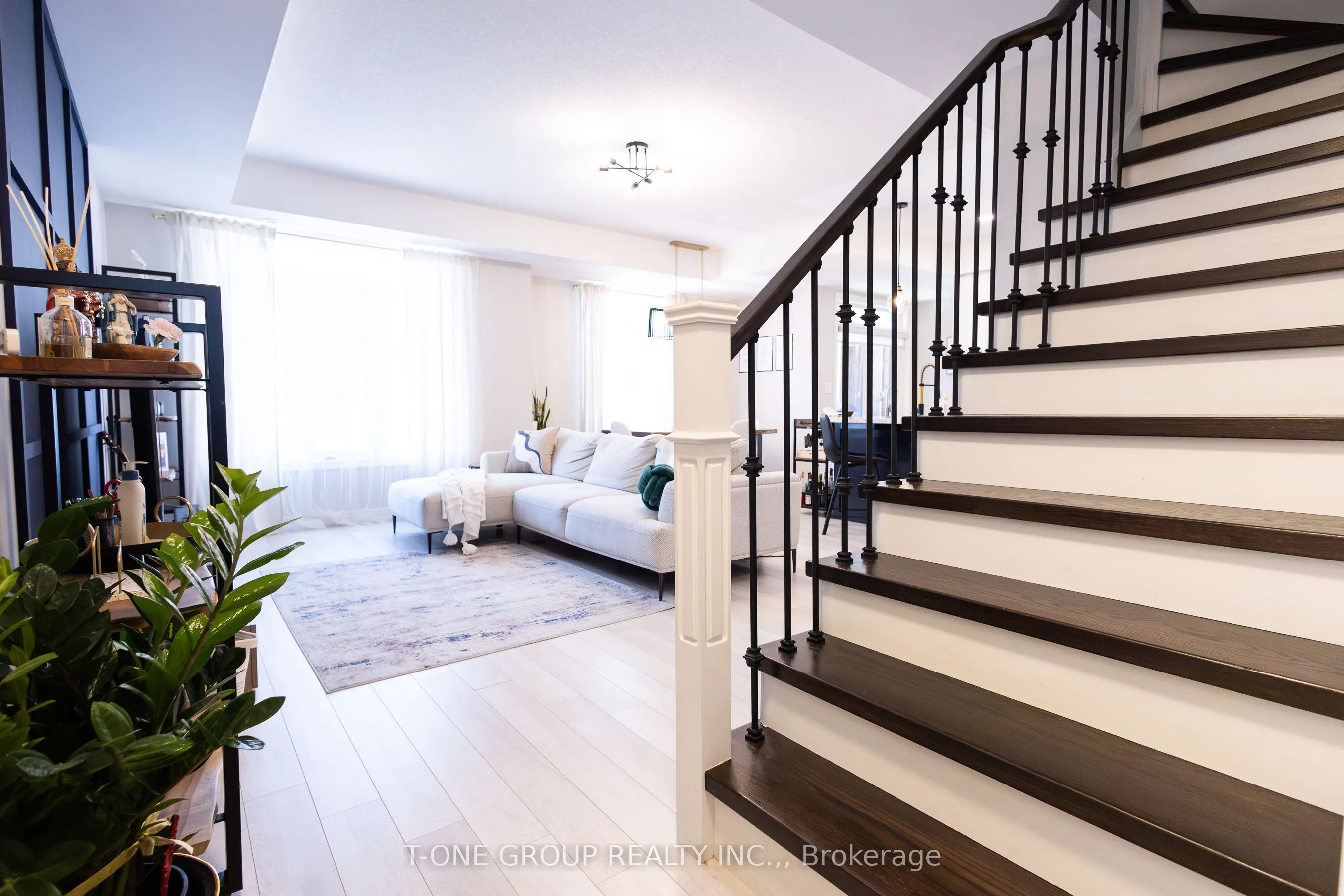 2728 William Jackson Drive, #7