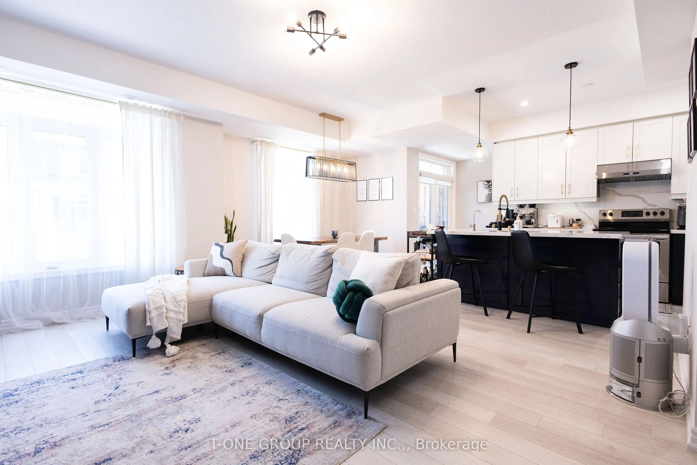 2728 William Jackson Drive, #7