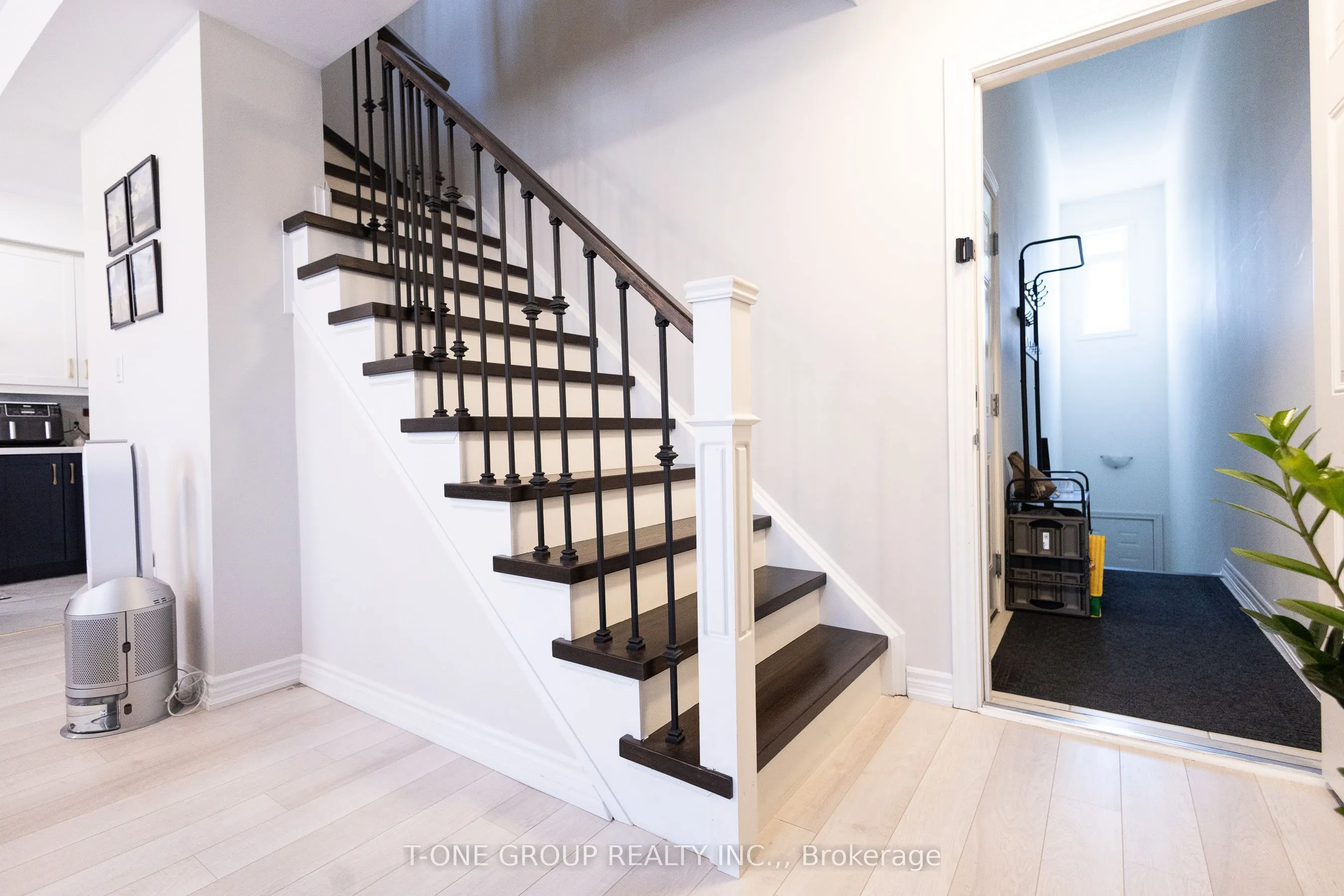 2728 William Jackson Drive, #7