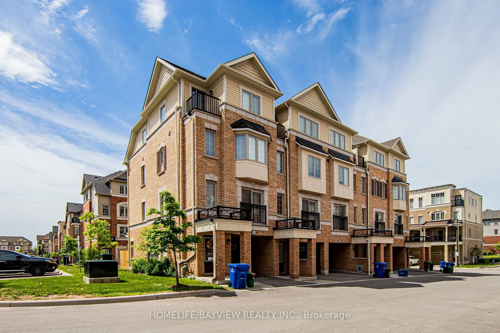 2491 Rosedrop Path Street, #276