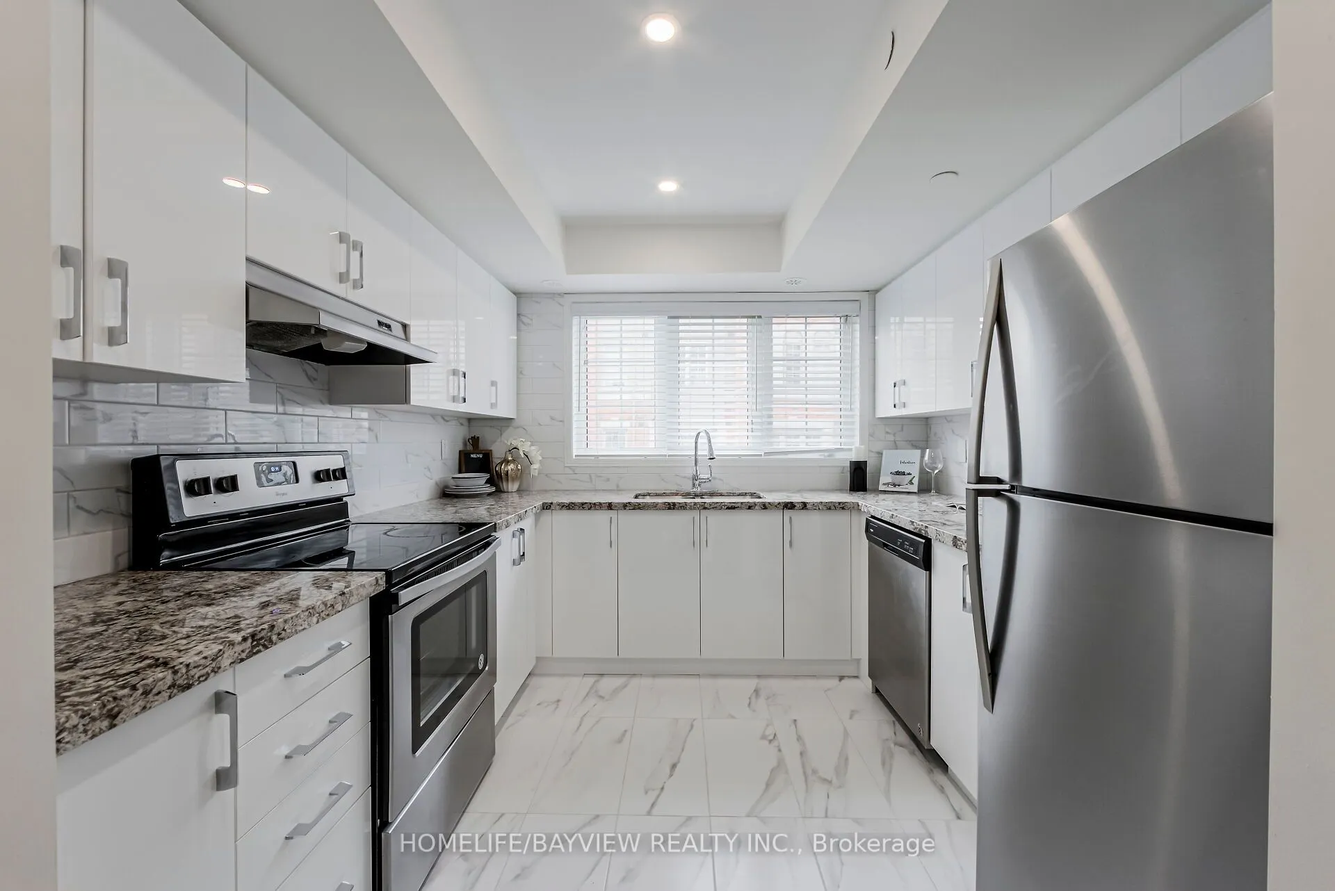 2491 Rosedrop Path Street, #276