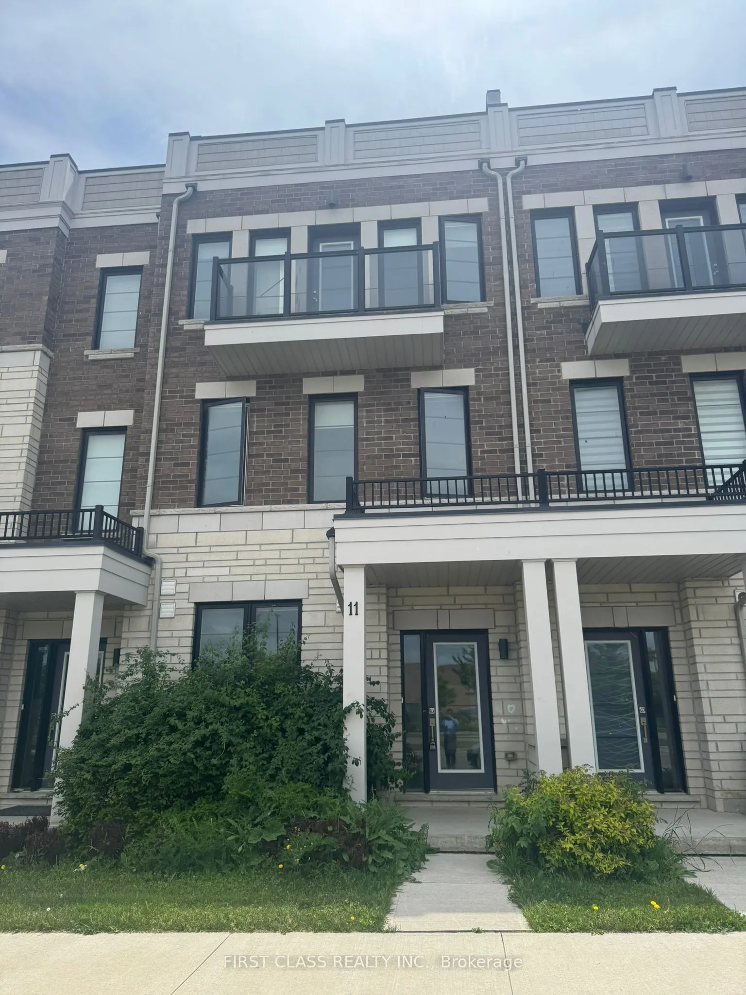 11 Prince William Boulevard