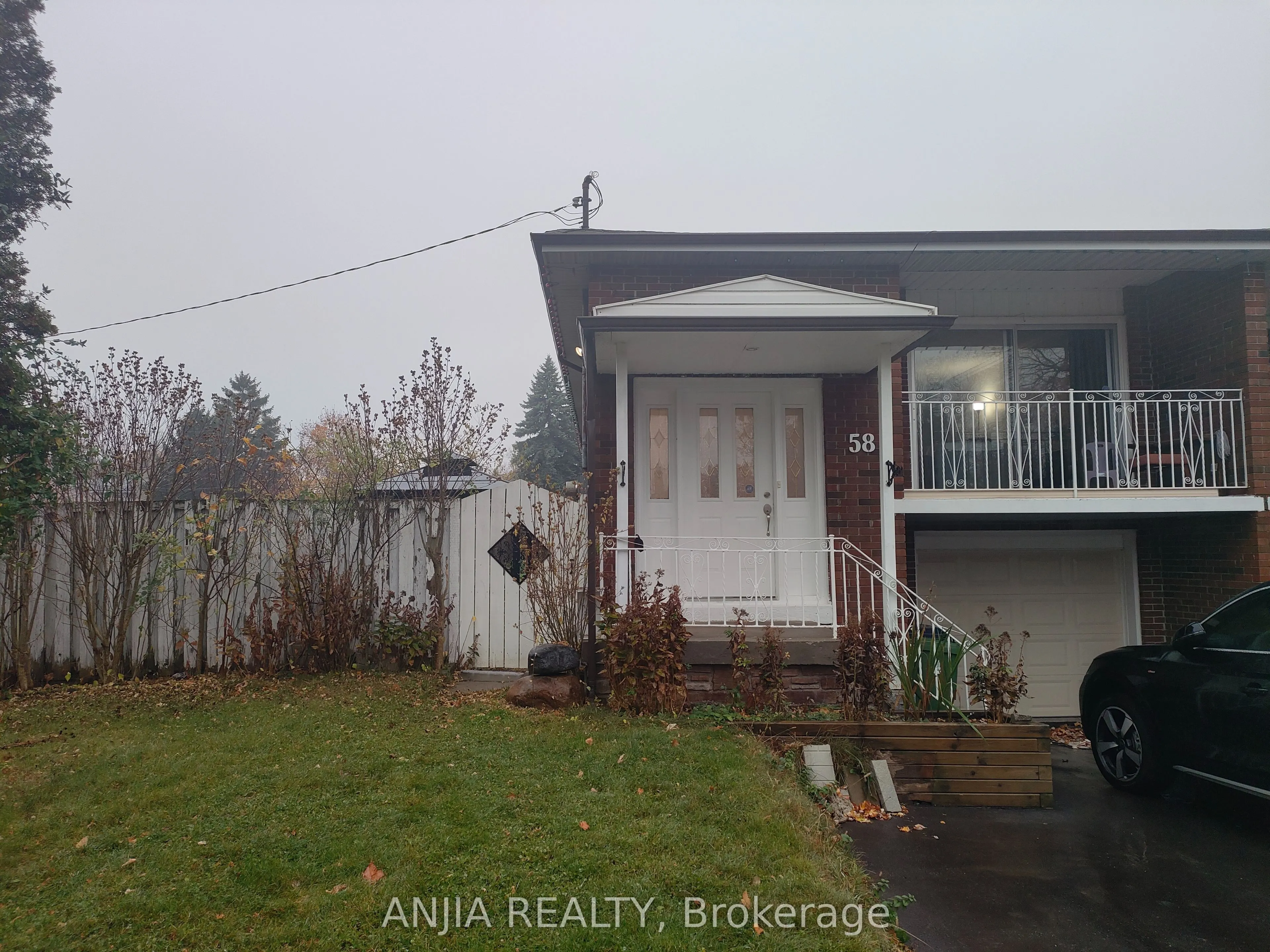 58 Kitchener Road, #Main