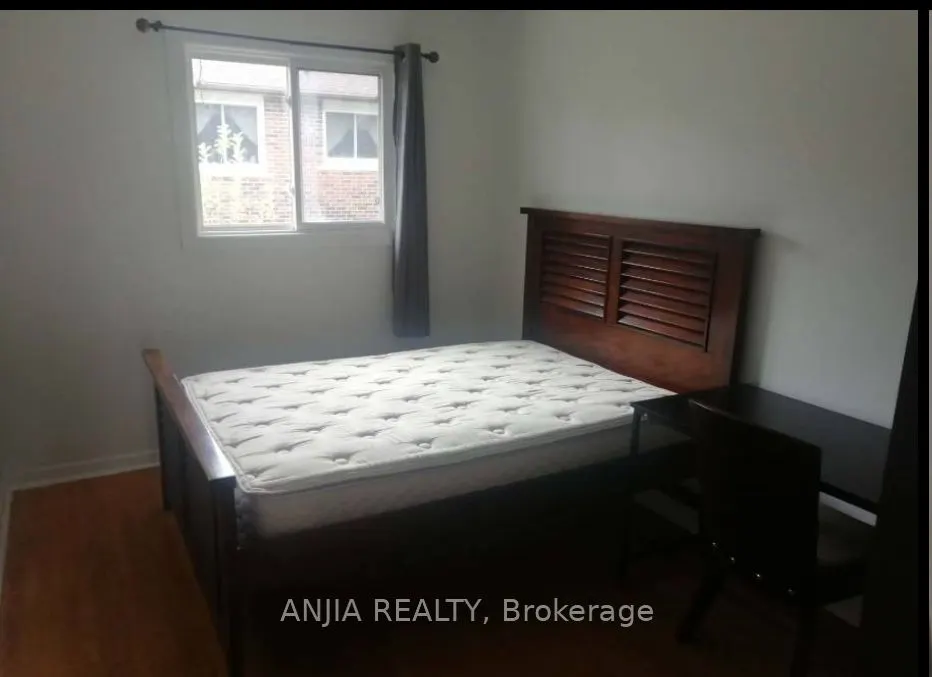 58 Kitchener Road, #Main