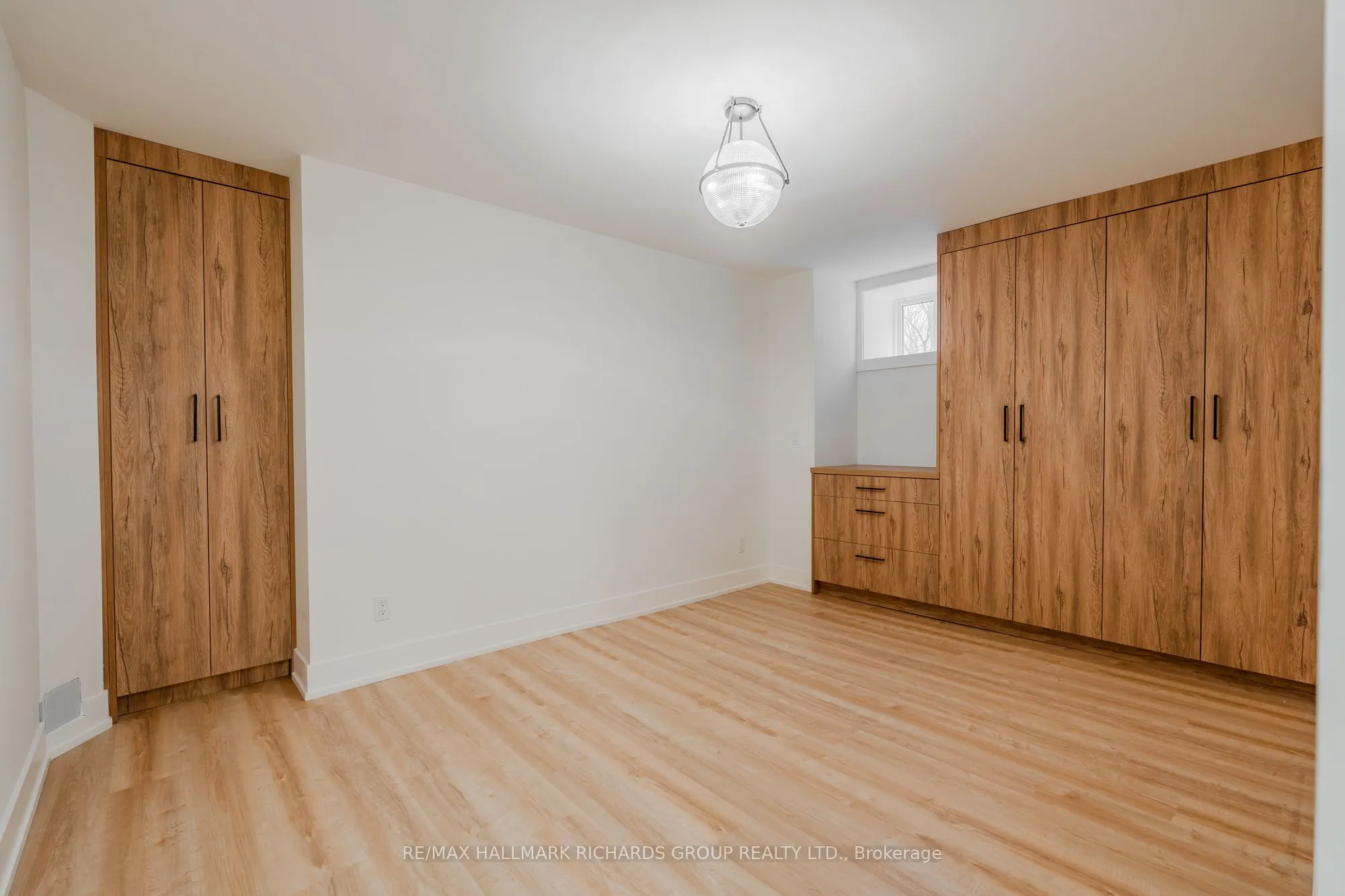 18 Wineva Avenue, #Lower