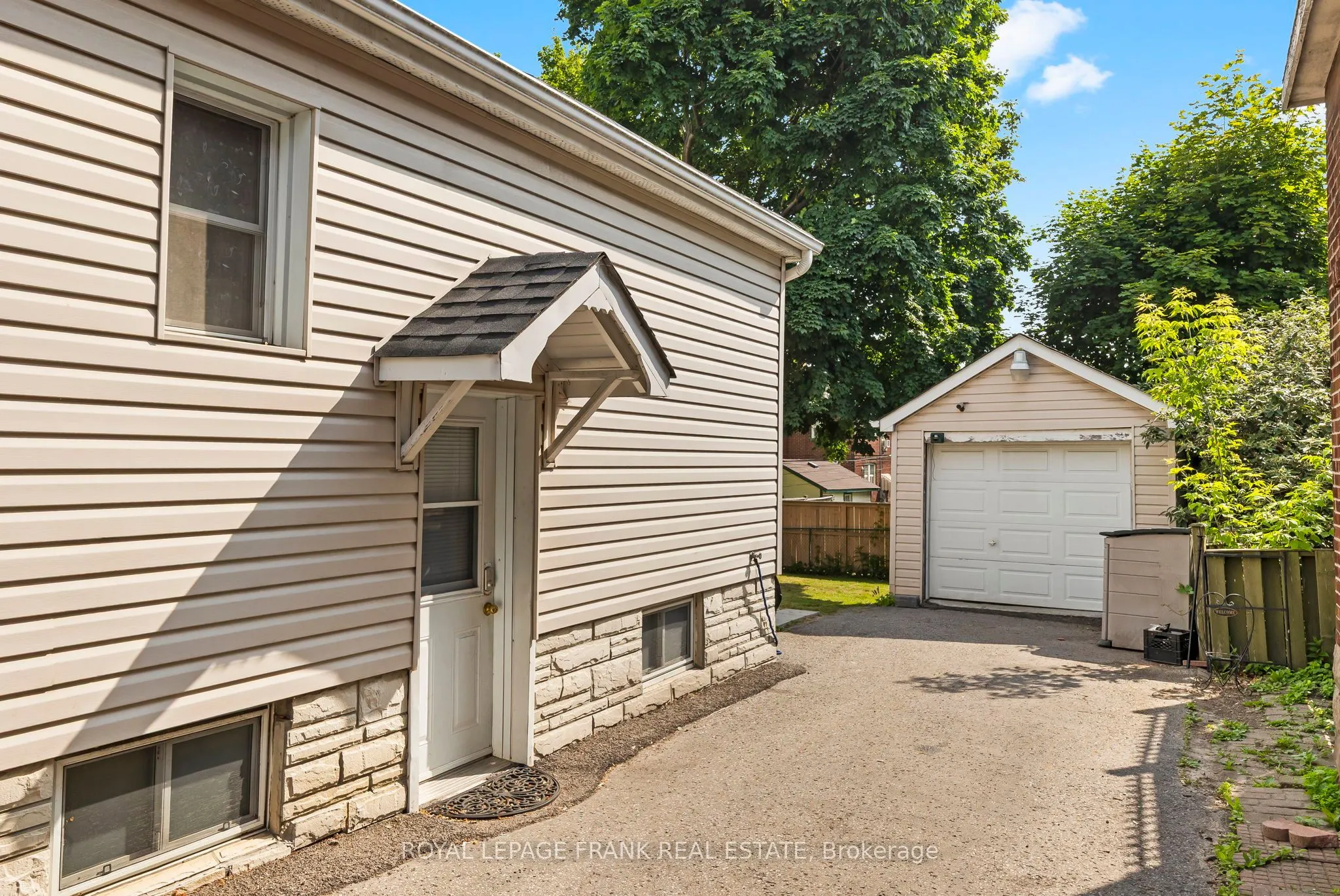 63 Park Road N