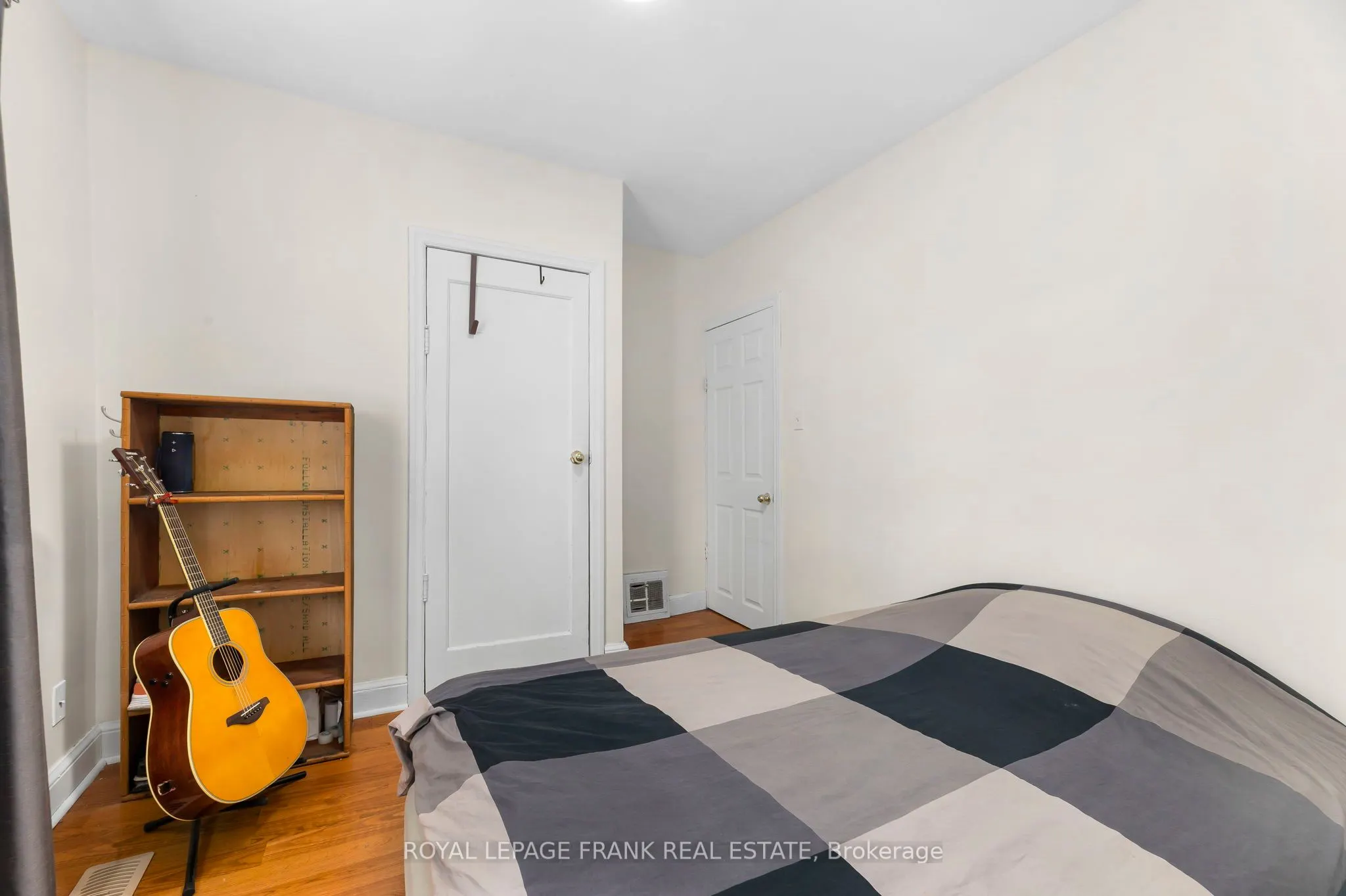 63 Park Road N