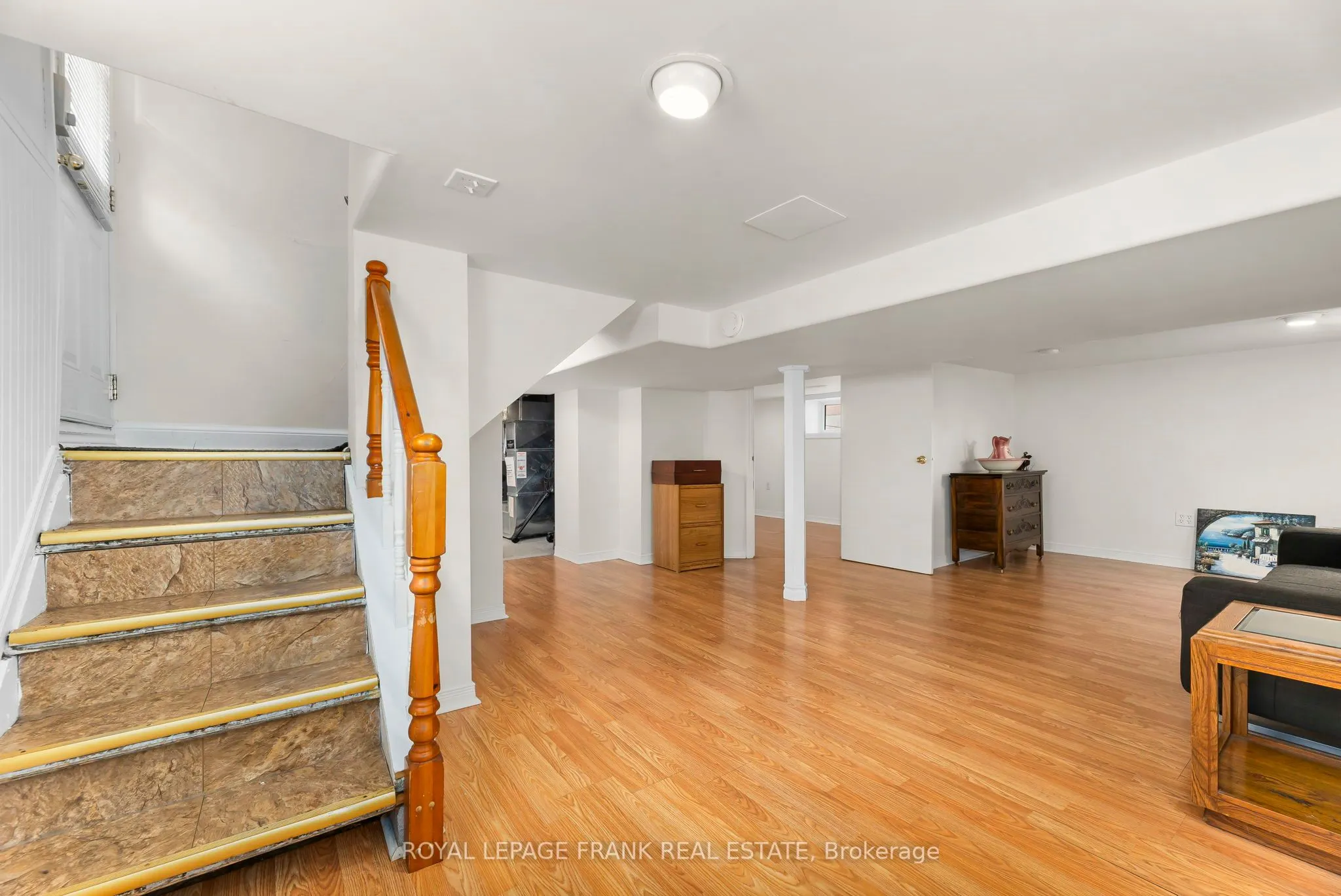 63 Park Road N