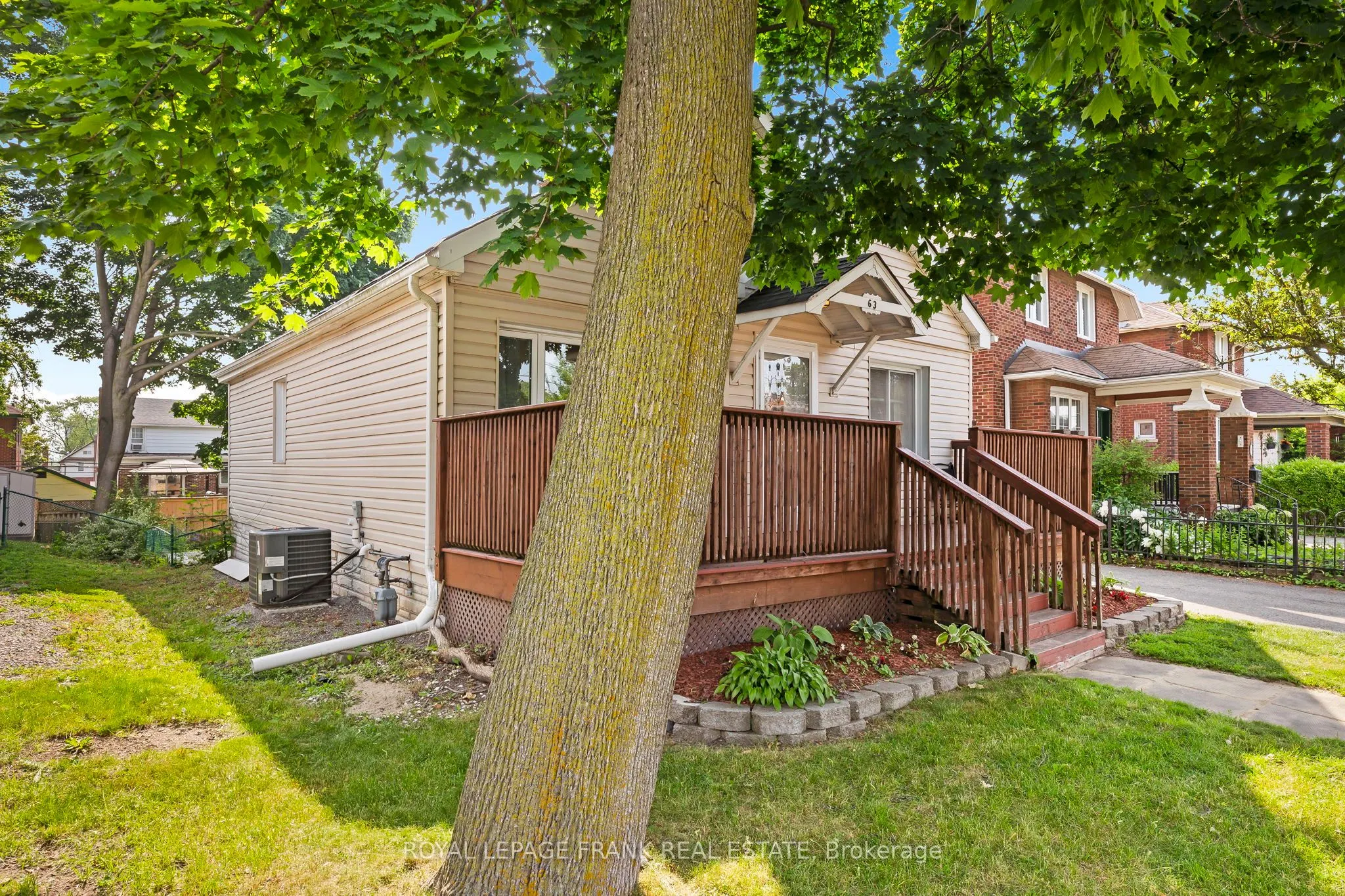 63 Park Road N