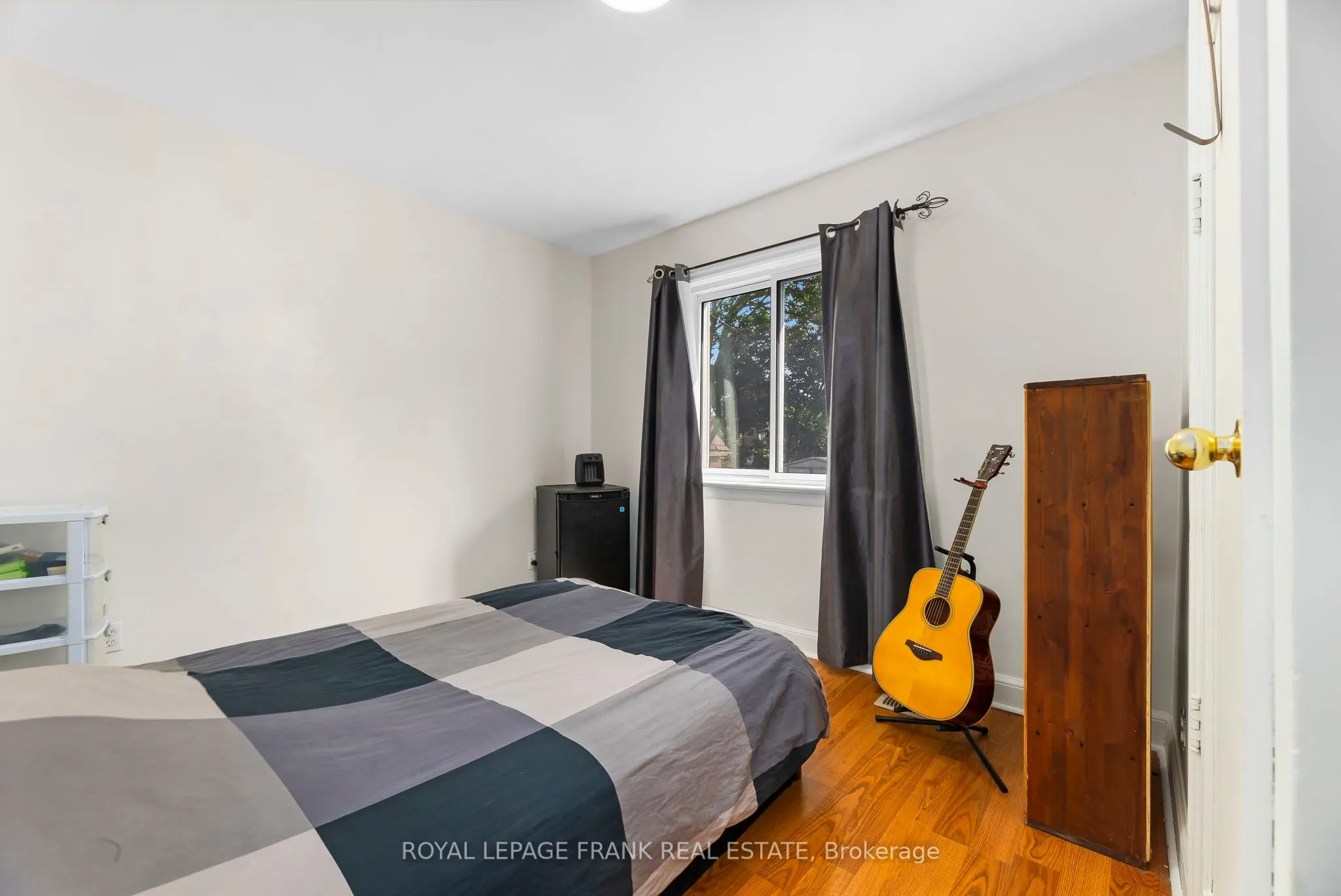 63 Park Road N