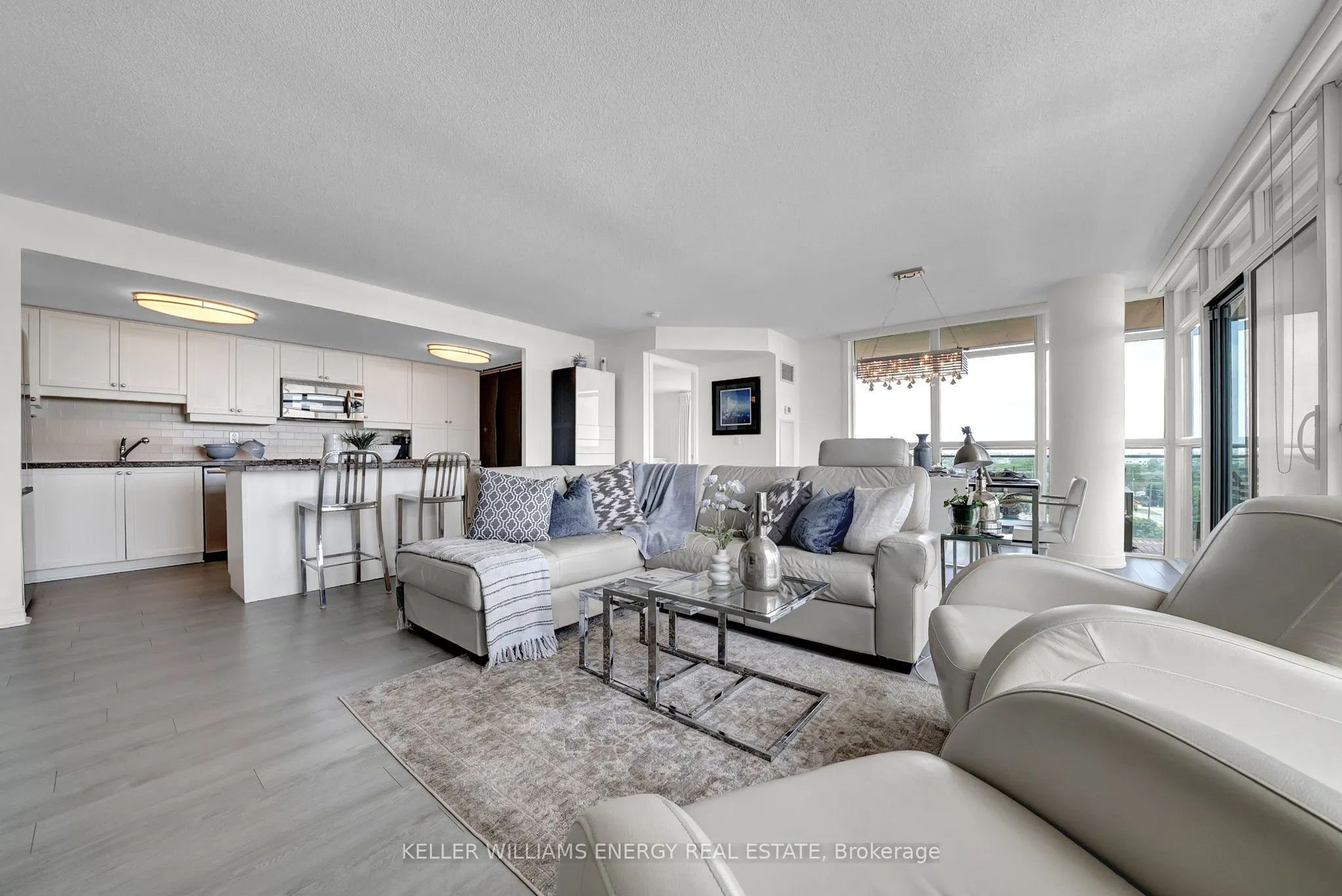1600 Charles Street, #1012