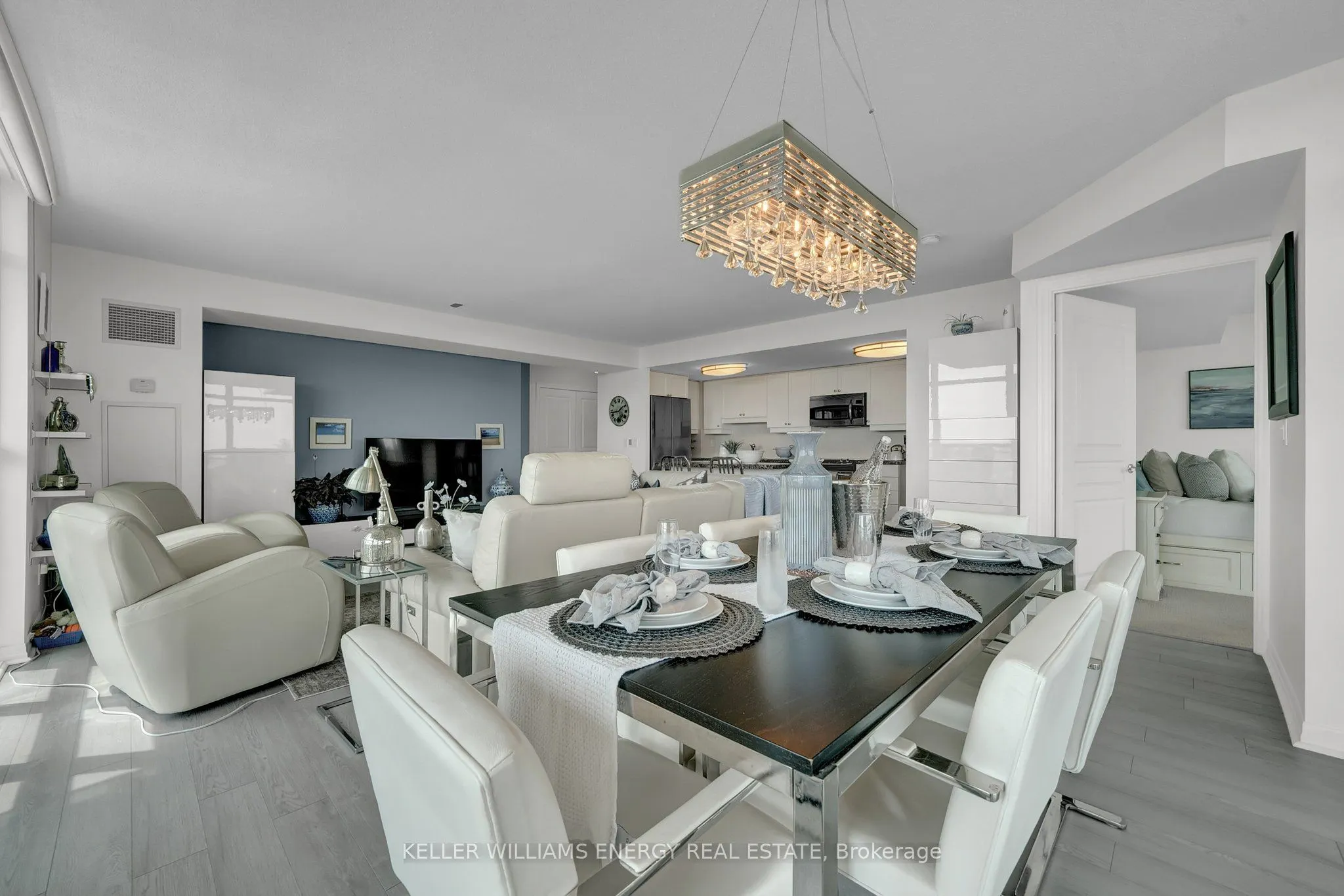 1600 Charles Street, #1012