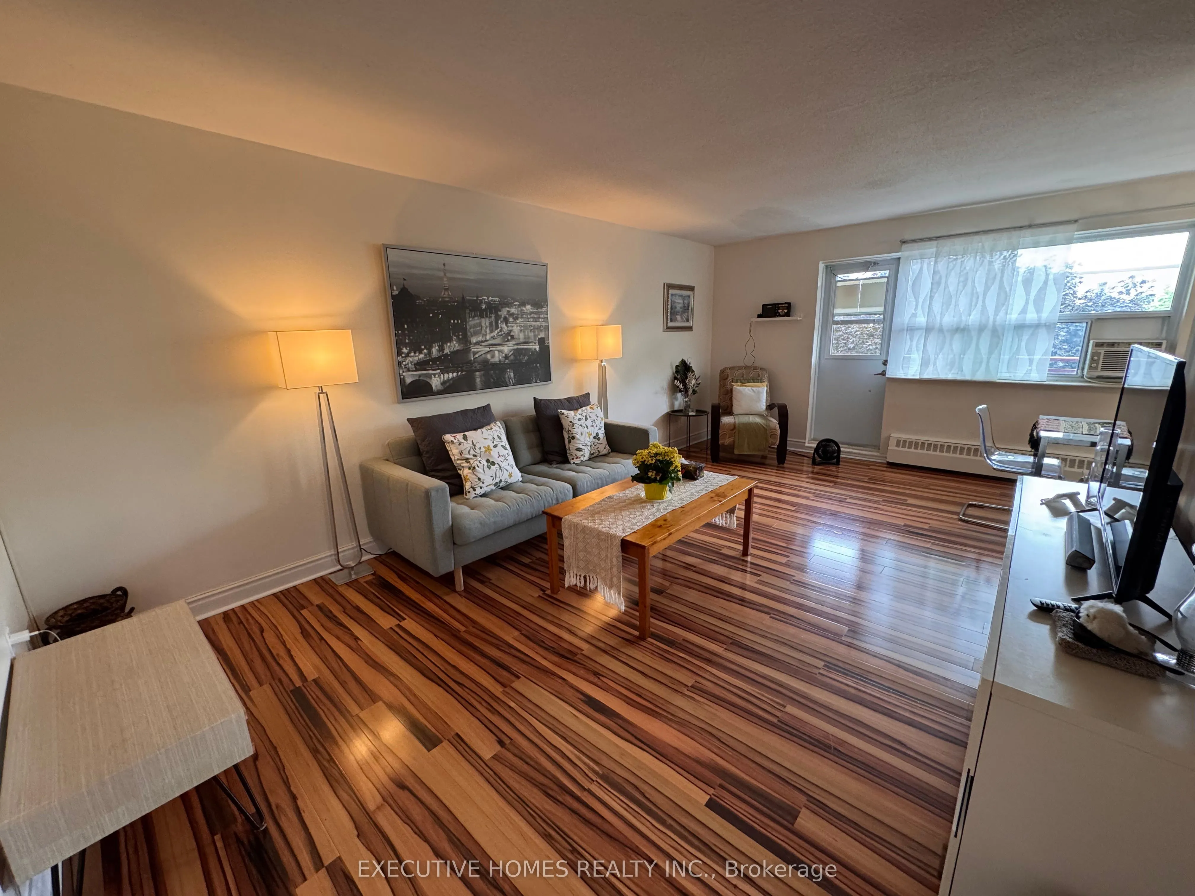 900 Glen Street, #414