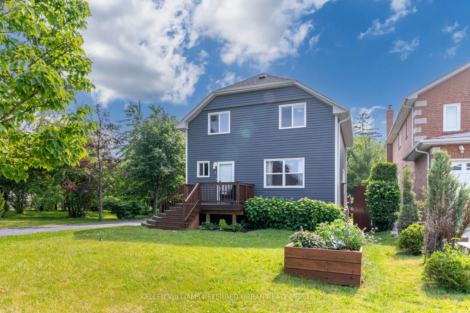 20 Payzac Avenue