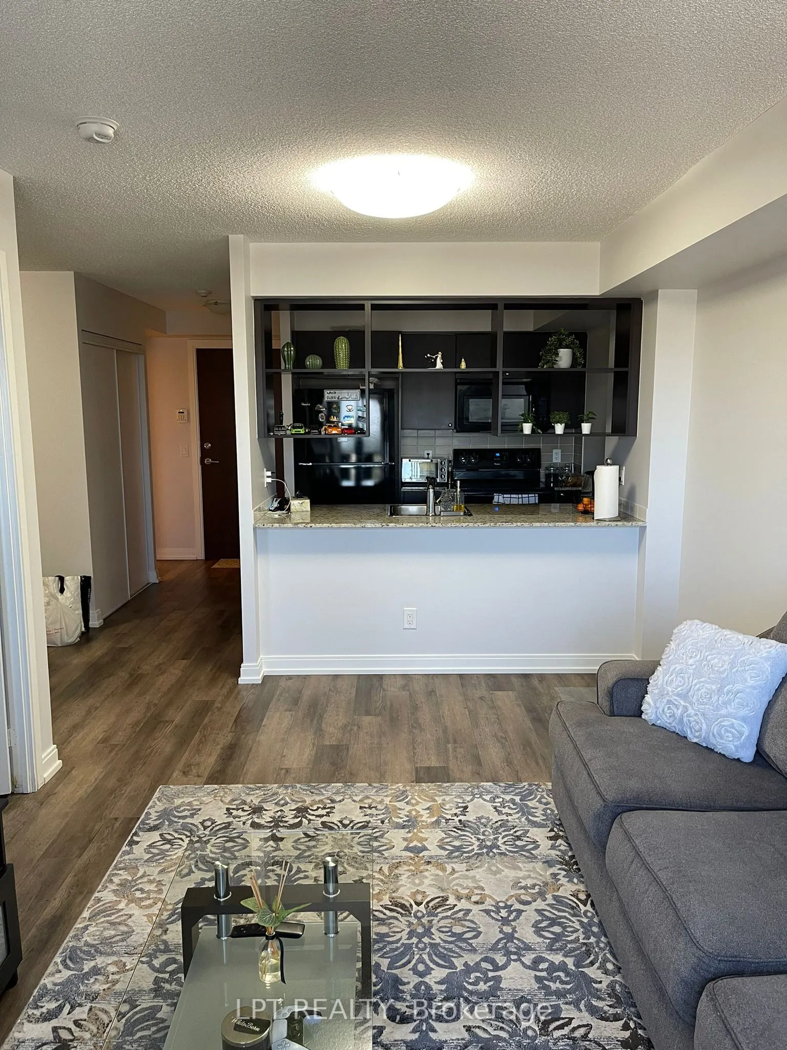 181 Village Green Square, #812