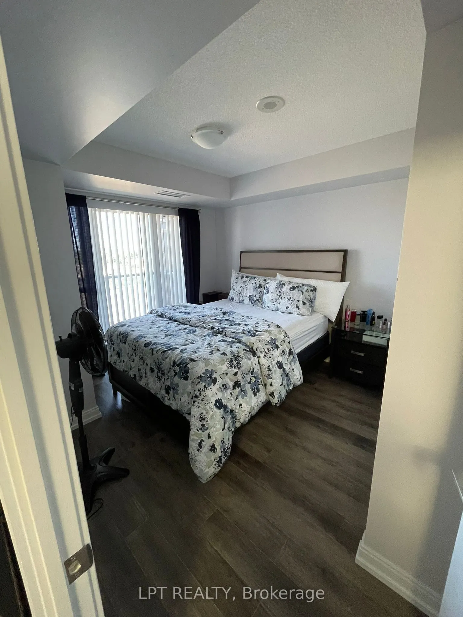 181 Village Green Square, #812