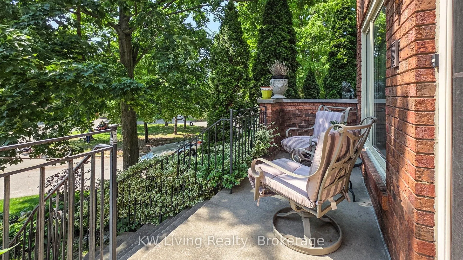 17 Woodvale Crescent