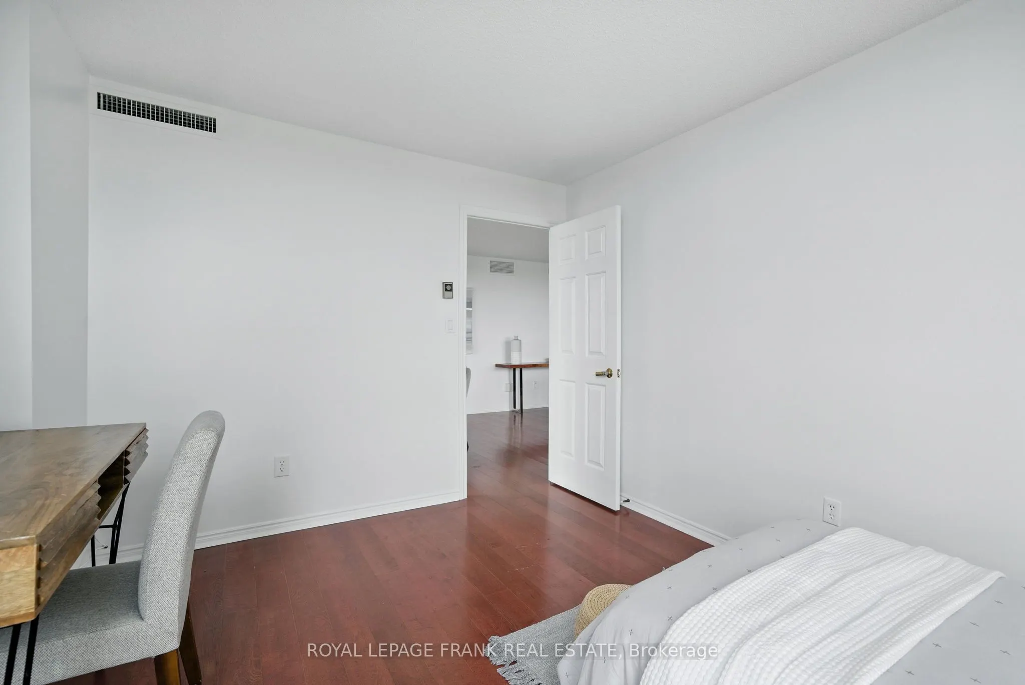 700 Wilson Road N, #804