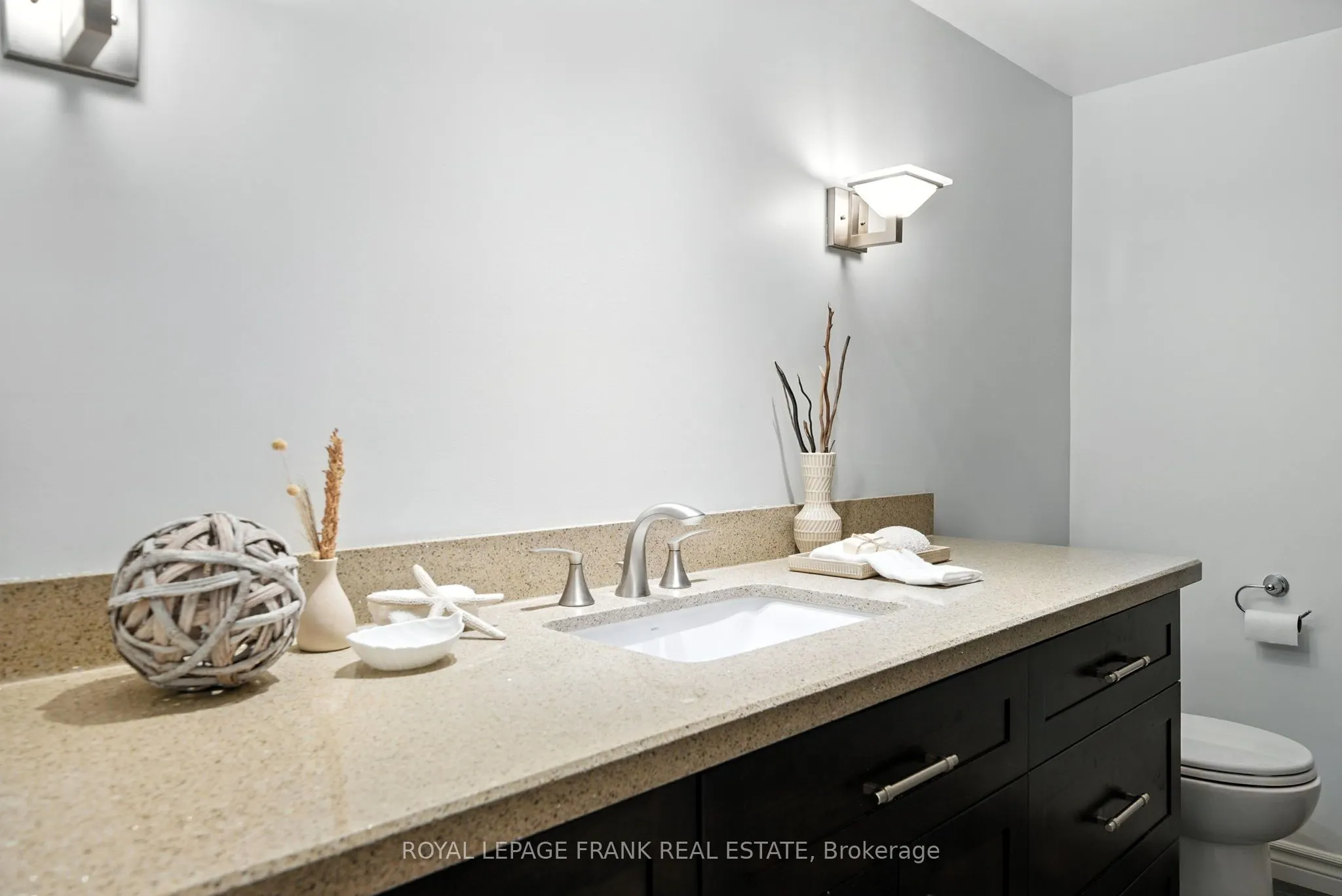 700 Wilson Road N, #804