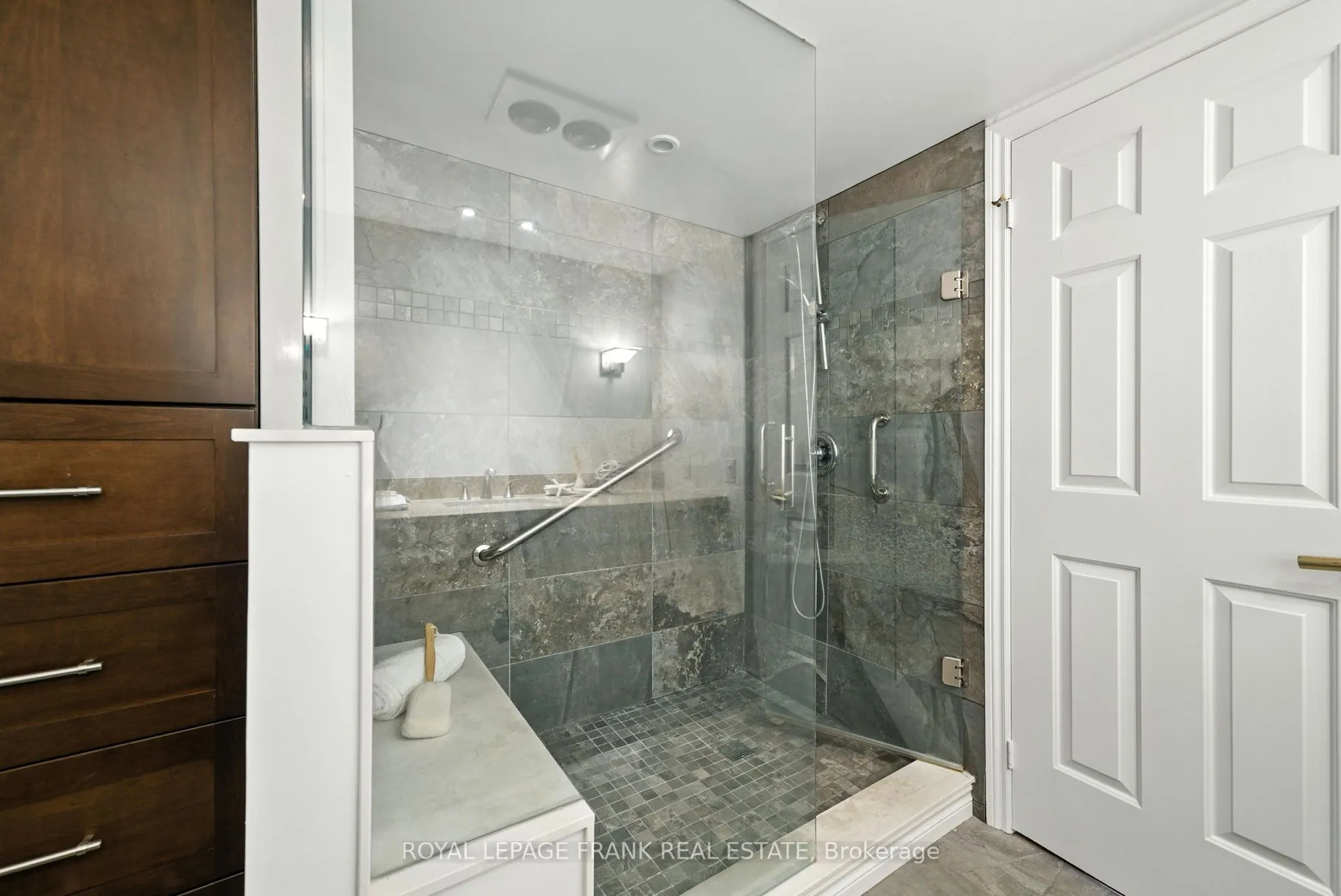 700 Wilson Road N, #804