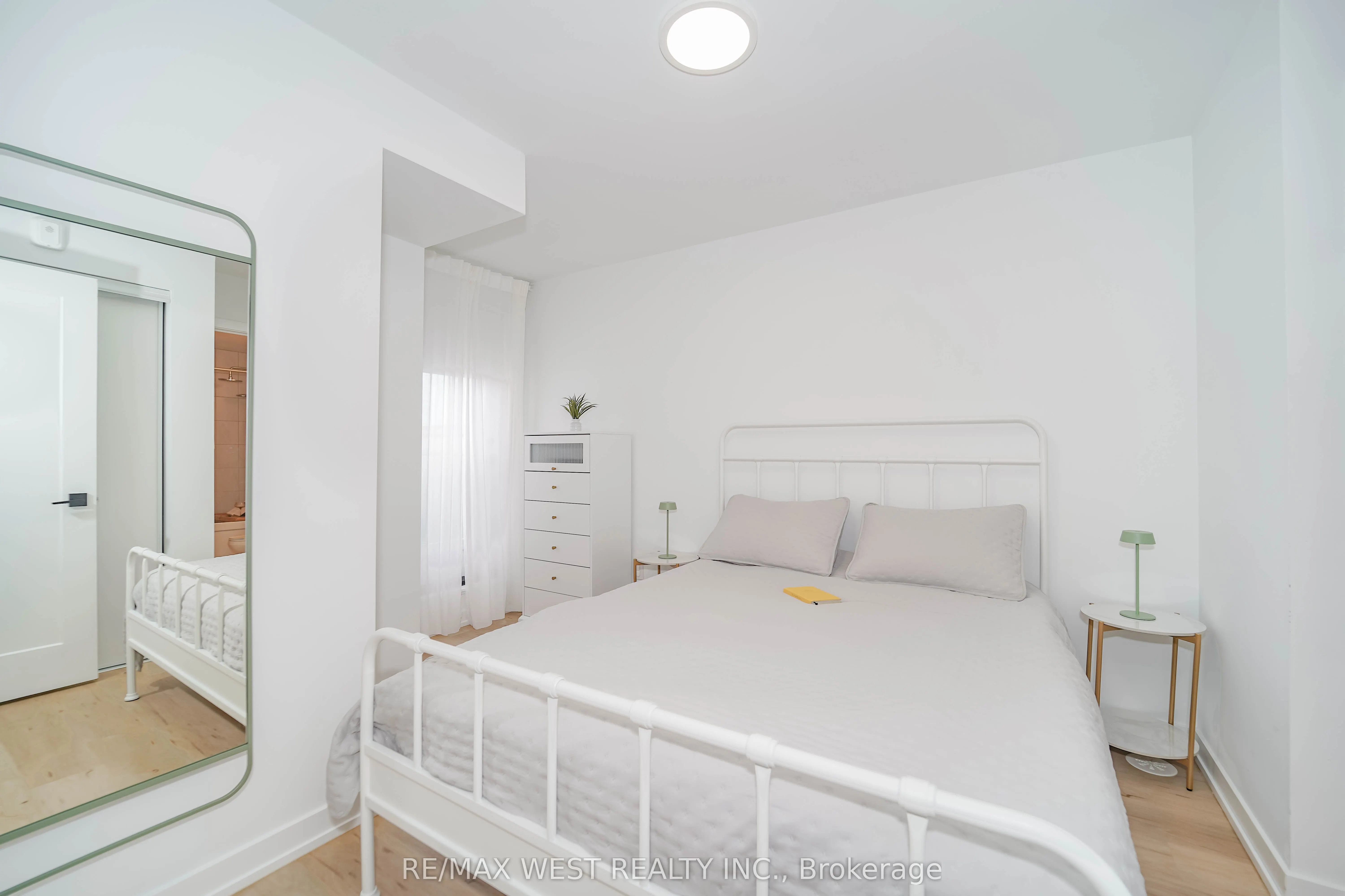 3686 St Clair Avenue E, #110