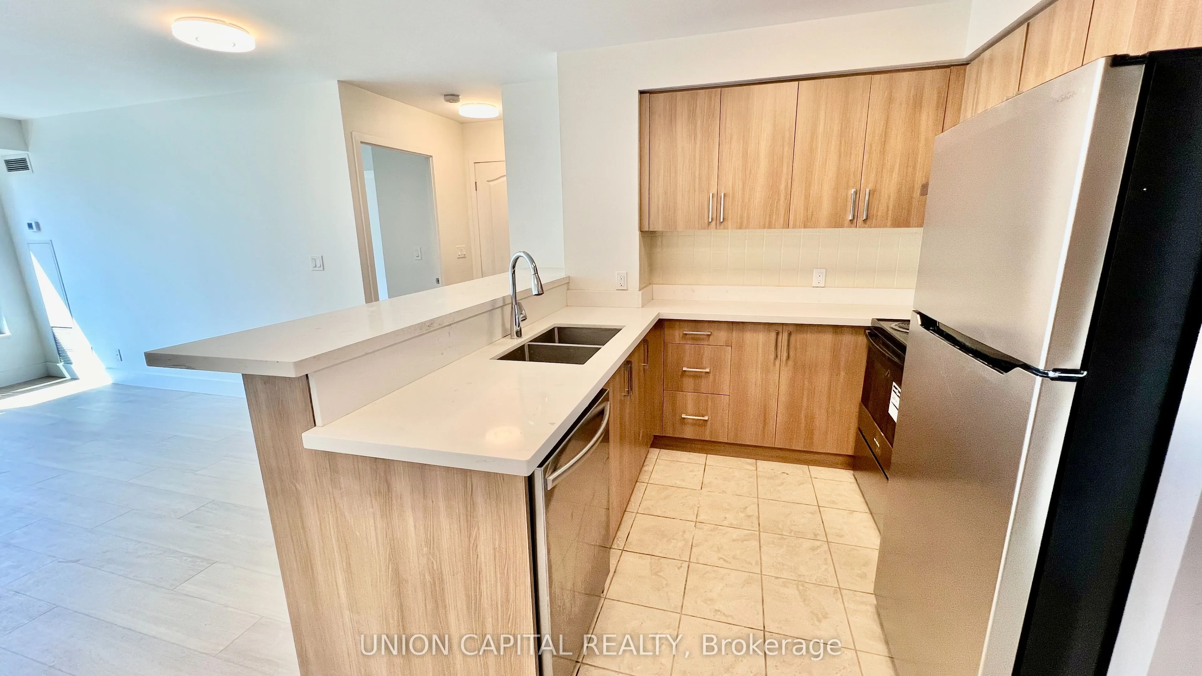 38 Lee Centre Drive S, #1907