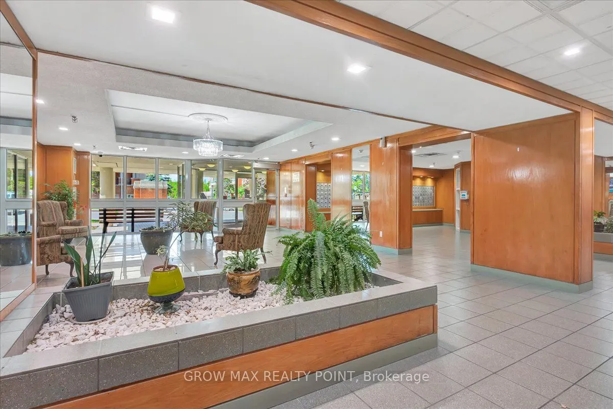 410 Mclevin Avenue, #602