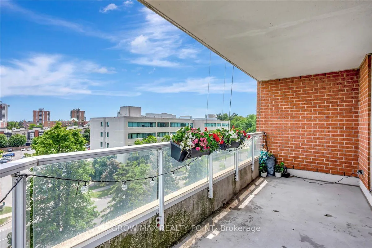 410 Mclevin Avenue, #602