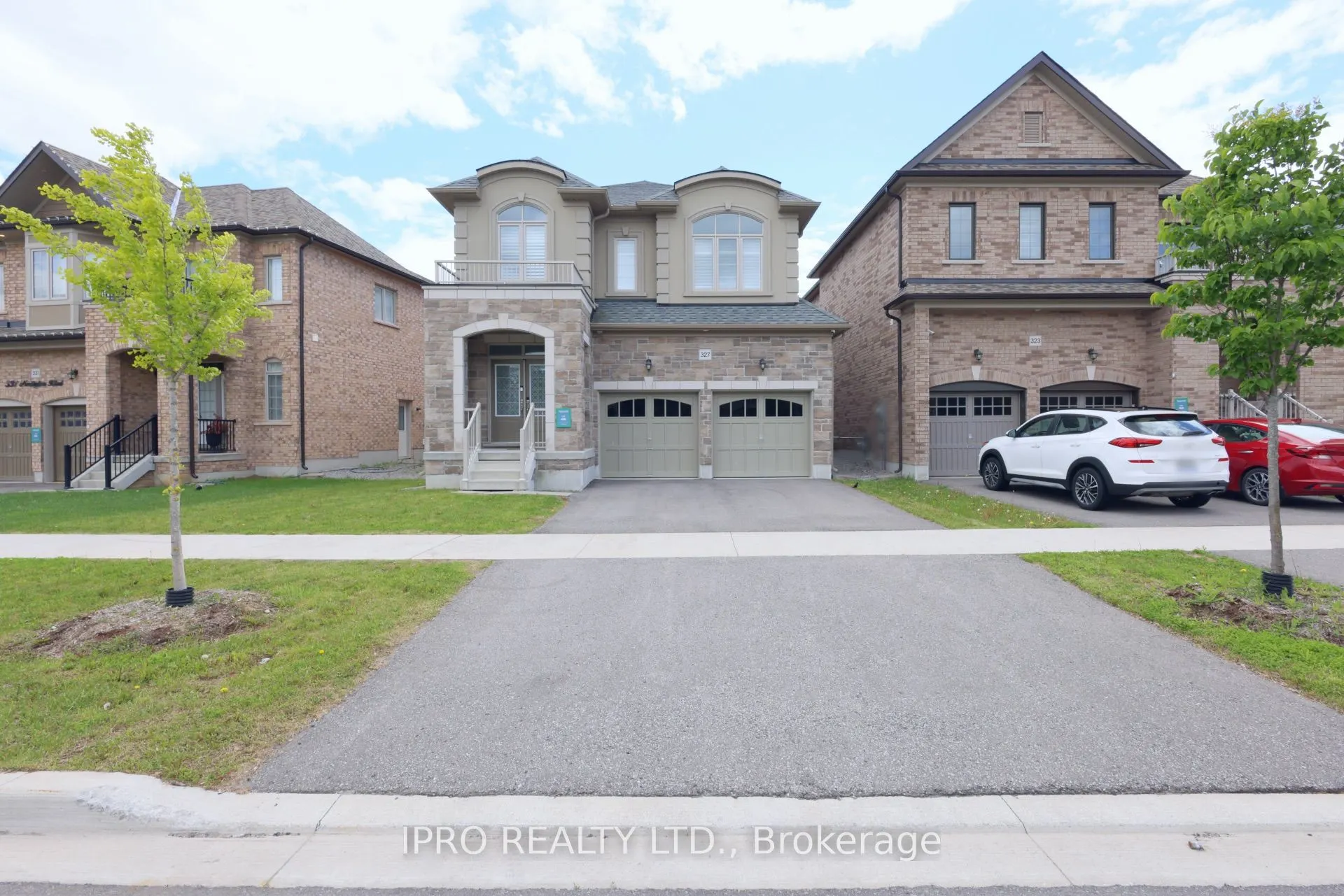 327 Northglen Boulevard