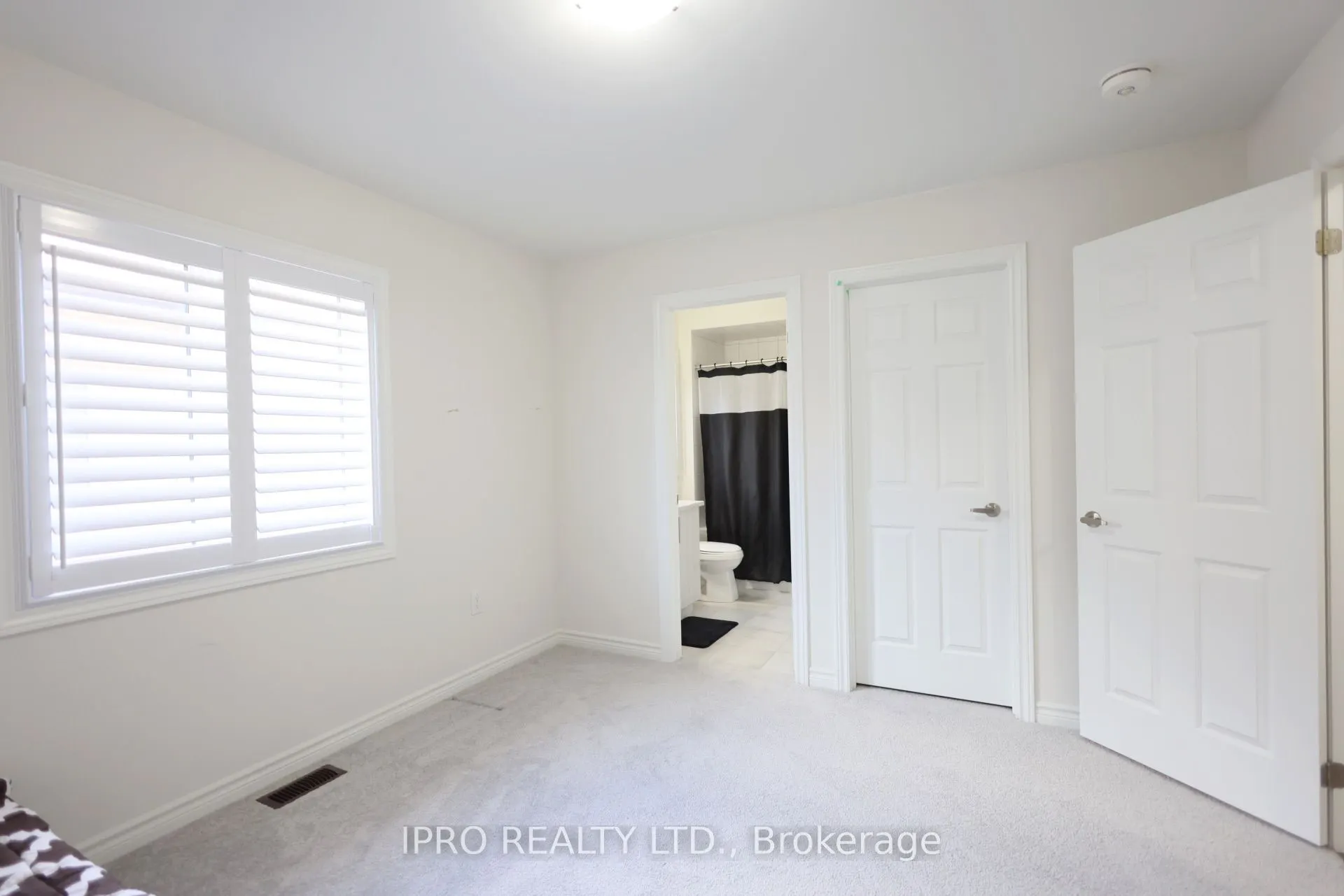 327 Northglen Boulevard