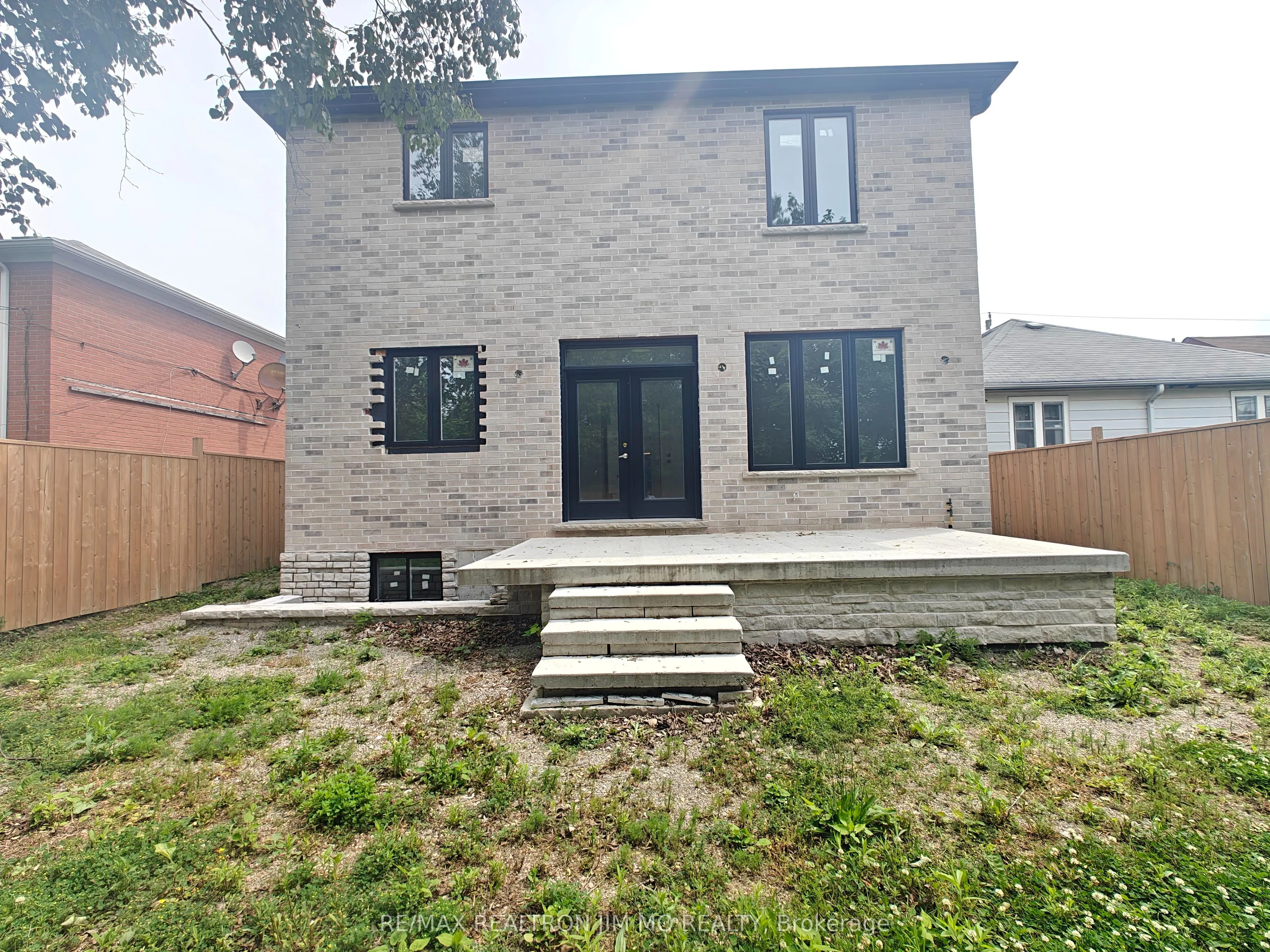 6 Cotton Avenue