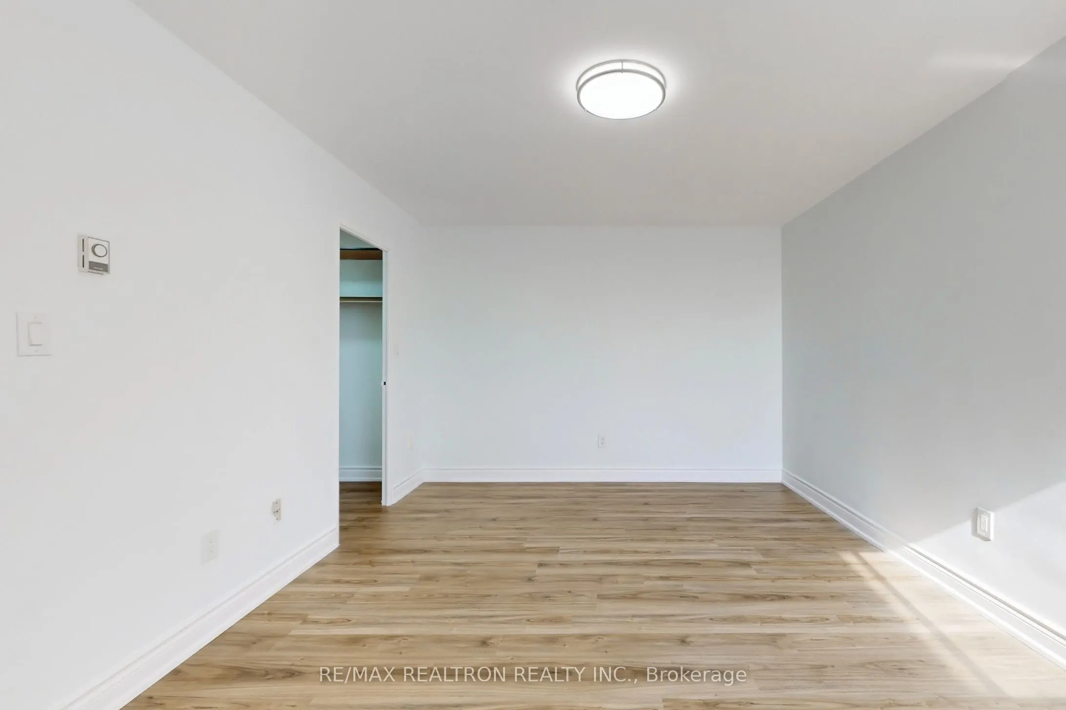 1 Massey Square, #1506