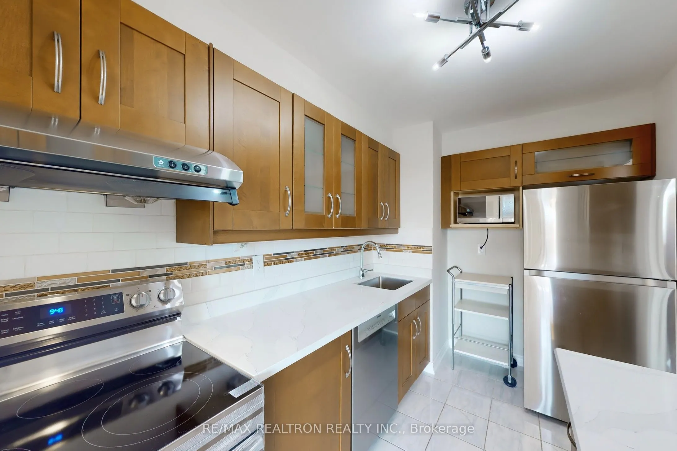 1 Massey Square, #1506