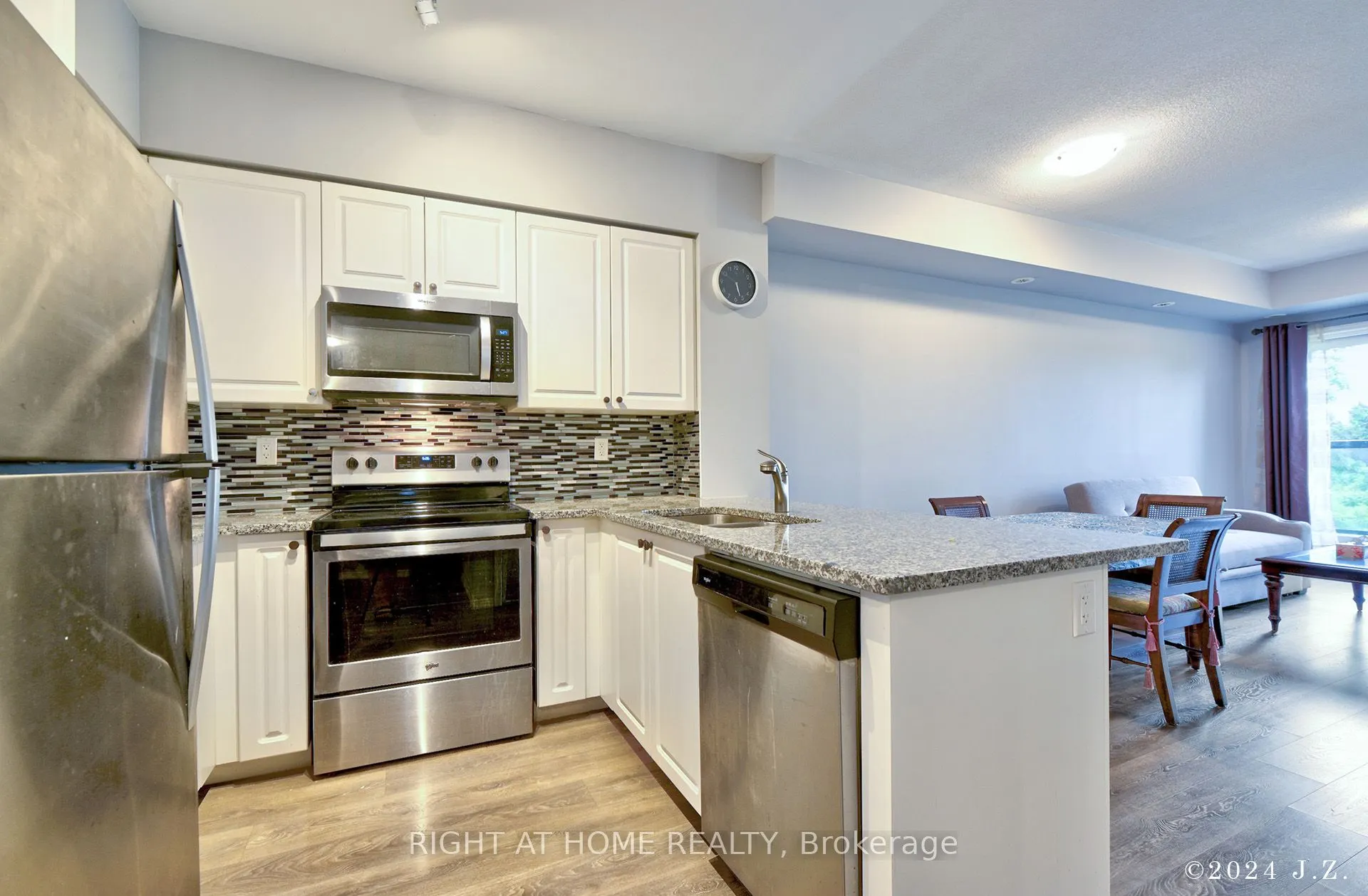 515 KINGBIRD Grove #233